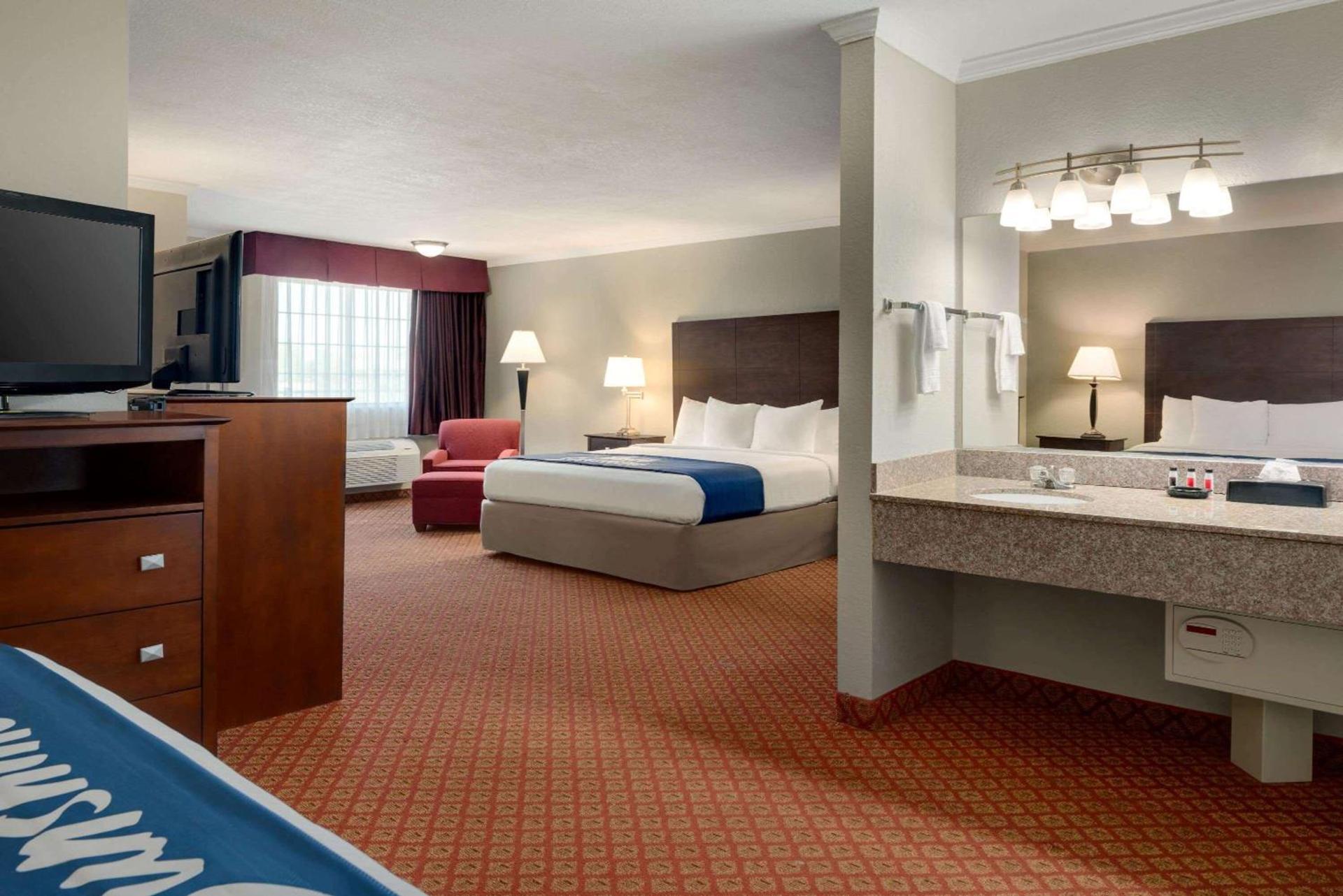 Days Inn by Wyndham Whitmore Lake Near Ann Arbor And Brighton photo 17