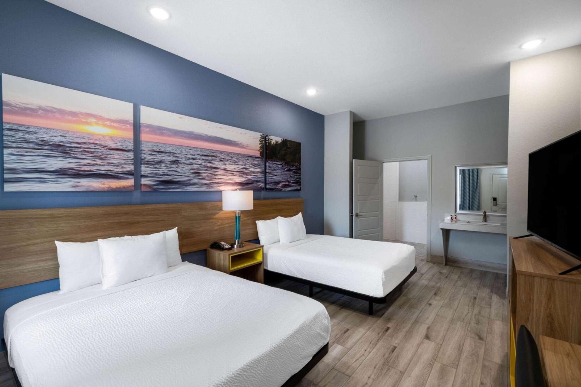 Days Inn & Suites by Wyndham Downtown/University of Houston photo 13
