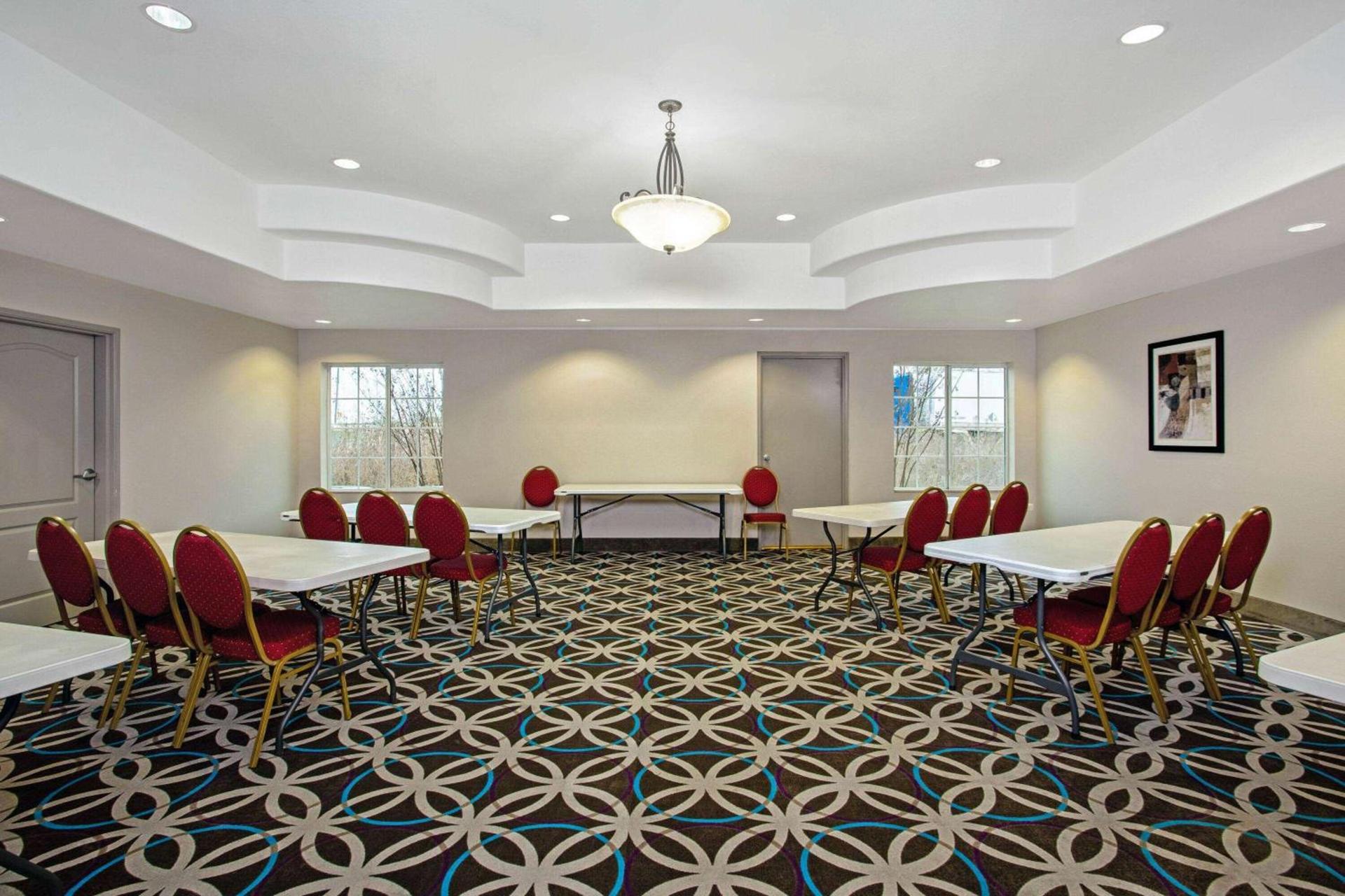La Quinta by Wyndham Fairfield TX photo 44