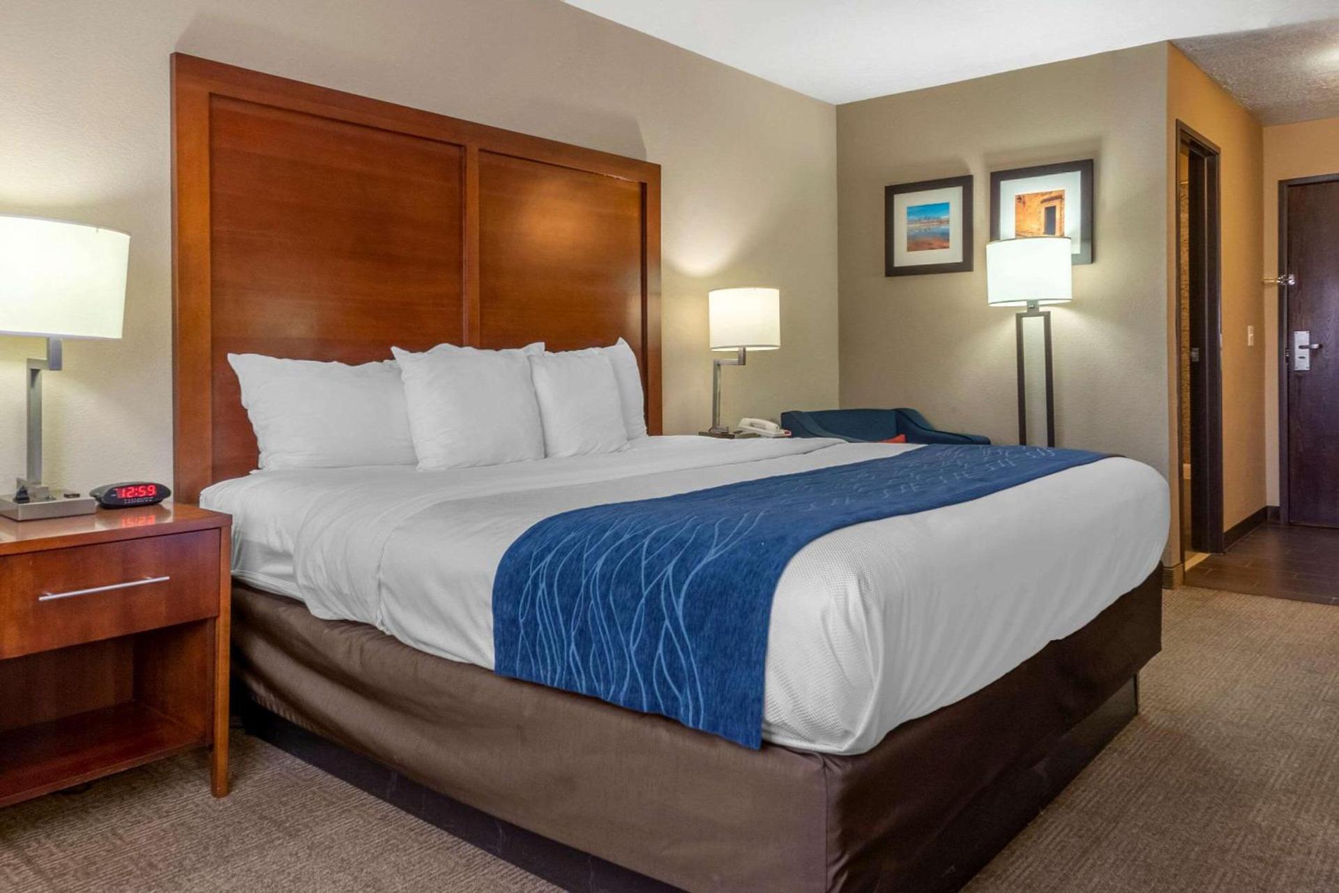Comfort Inn Albuquerque Airport photo 7