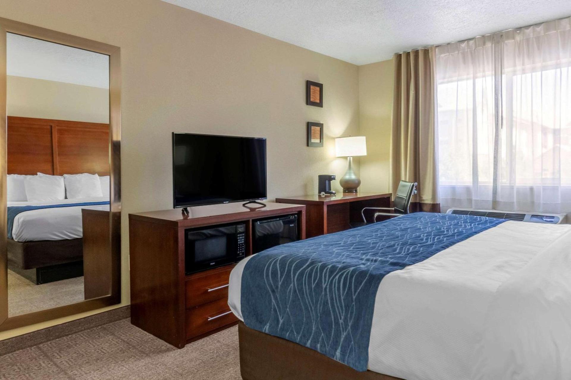 Comfort Inn Albuquerque Airport photo 6