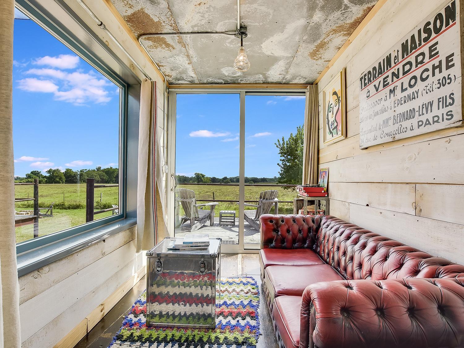 FlopHouze Shipping Container Hotel photo 15