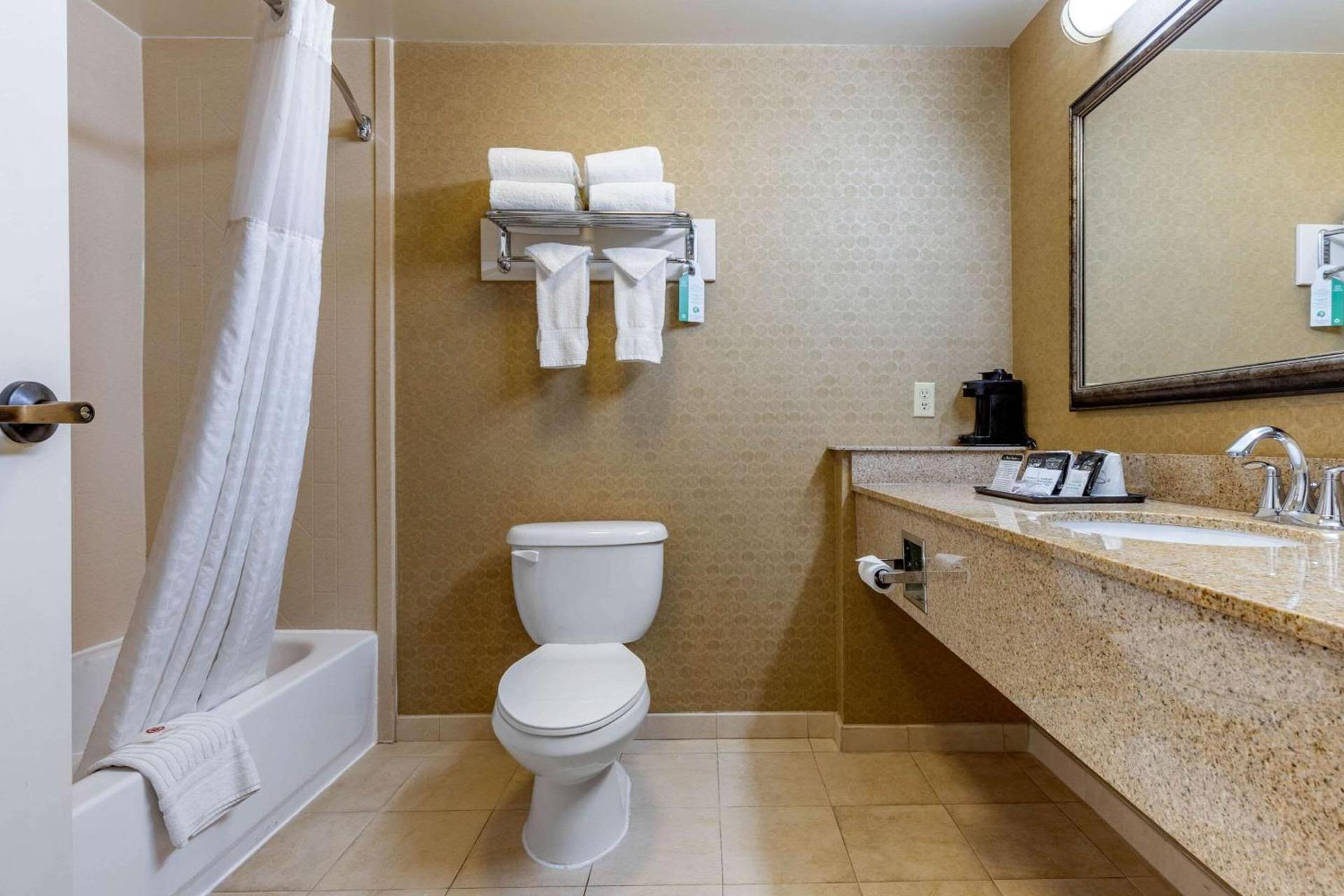 Comfort Inn Warner Robins - Robins Air Force Base Area photo 19