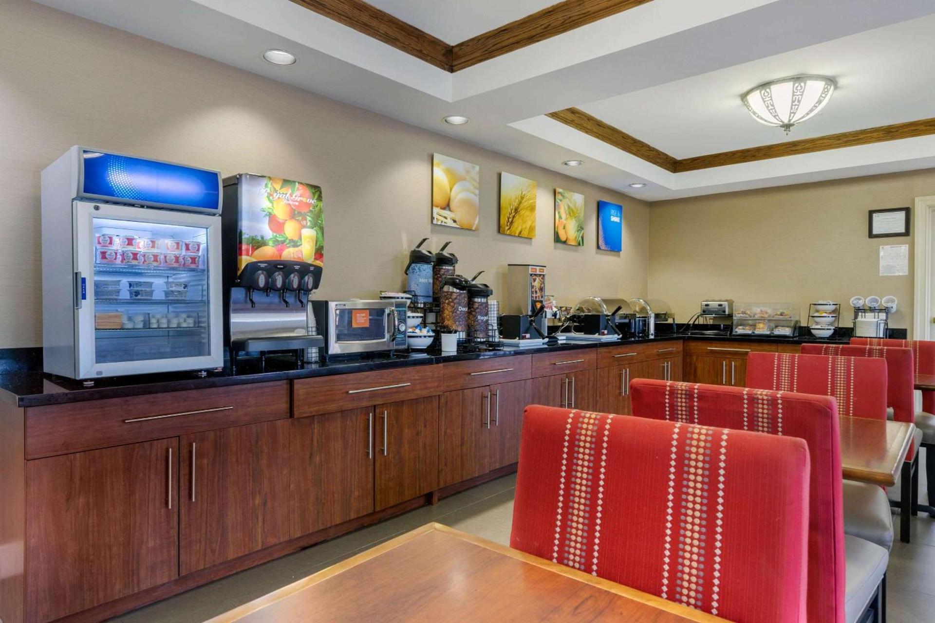 Comfort Inn & Suites Cordele photo 21