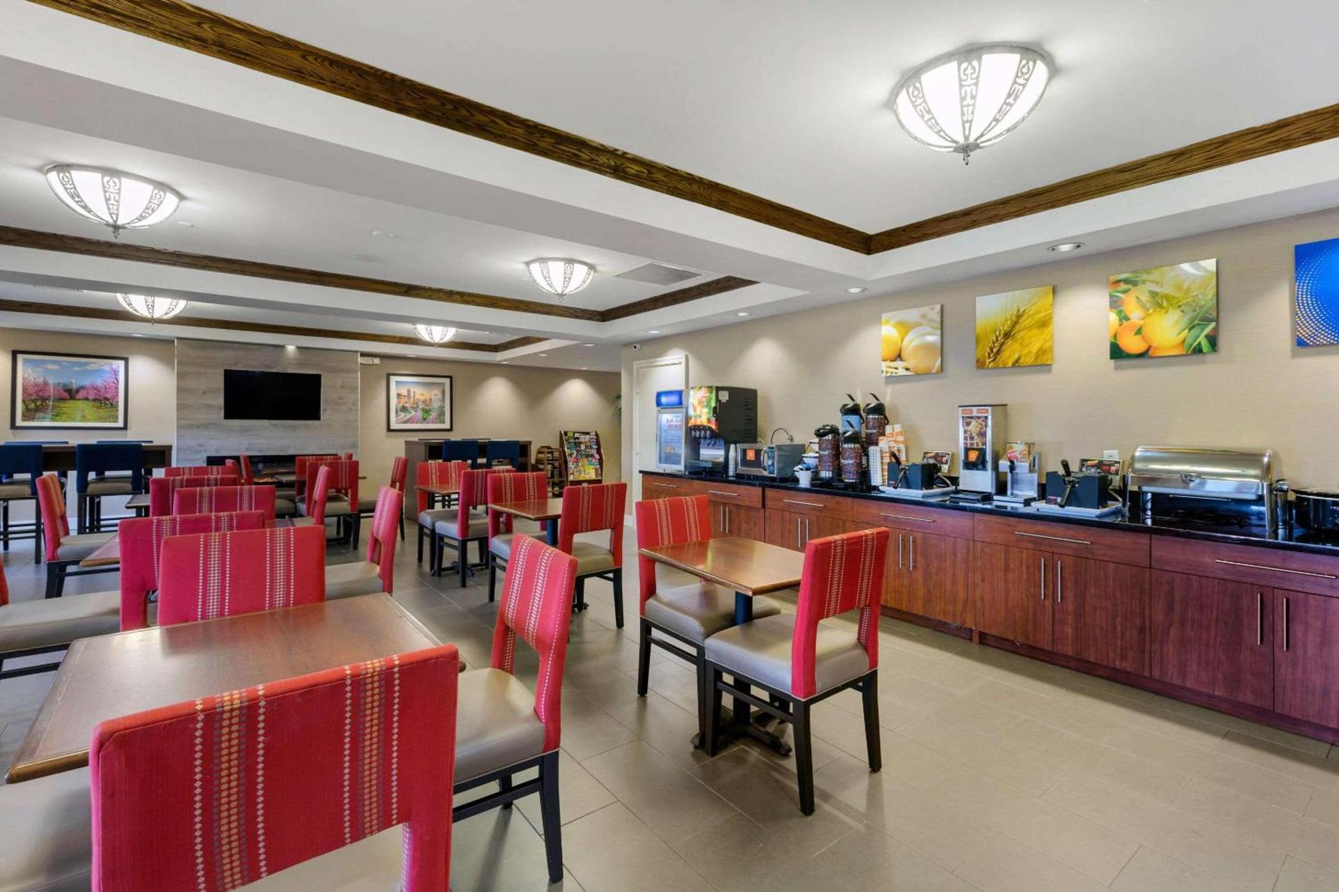 Comfort Inn & Suites Cordele photo 29
