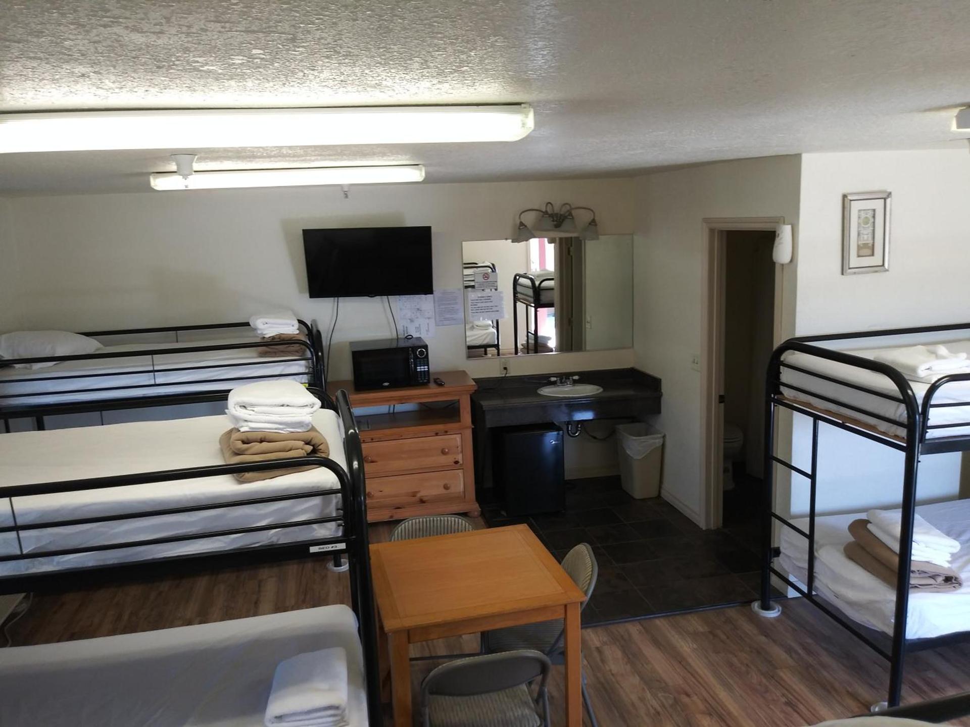 Whitney Portal Hotel And Hostel photo 5