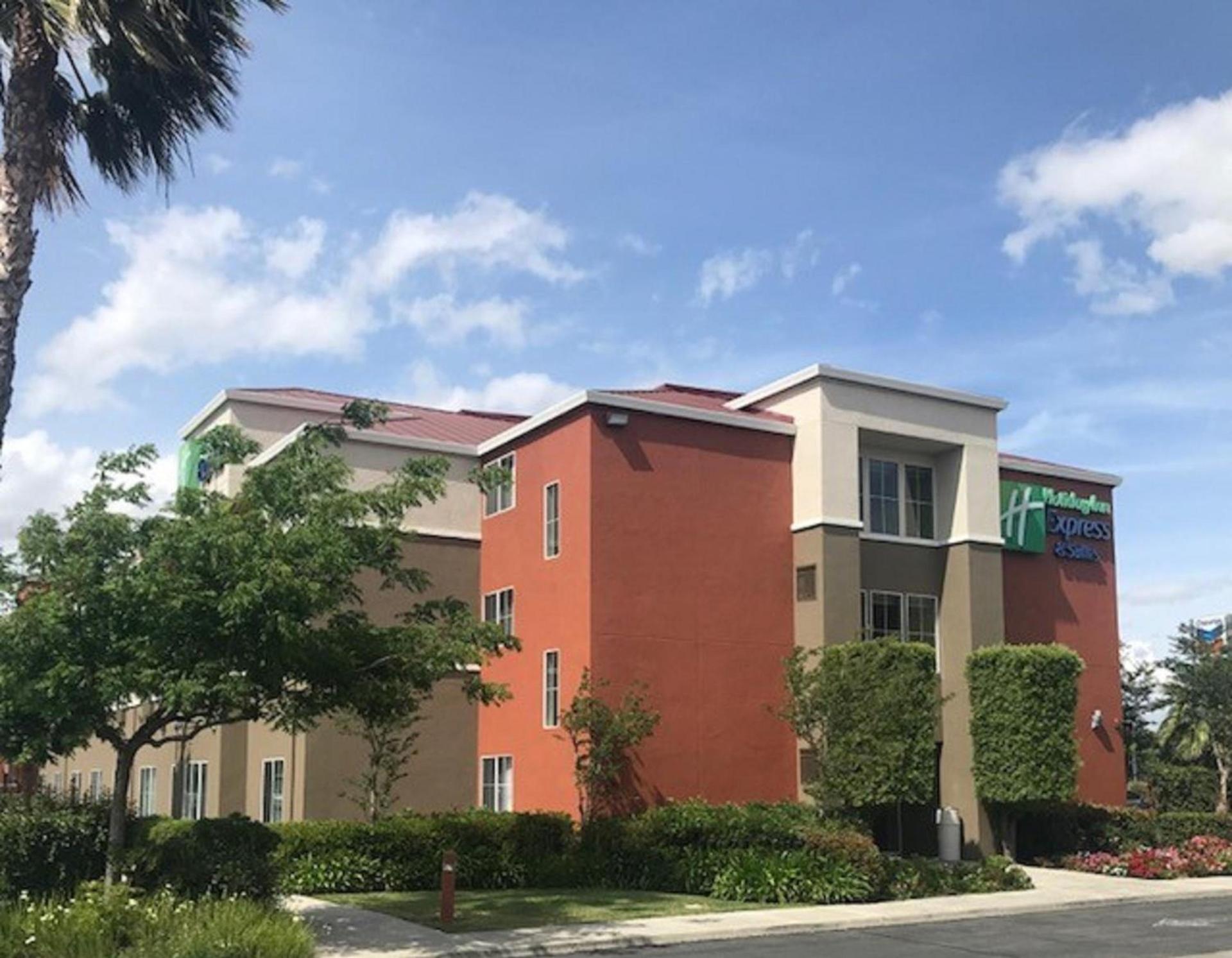 Holiday Inn Express & Suites Tracy by IHG photo 28