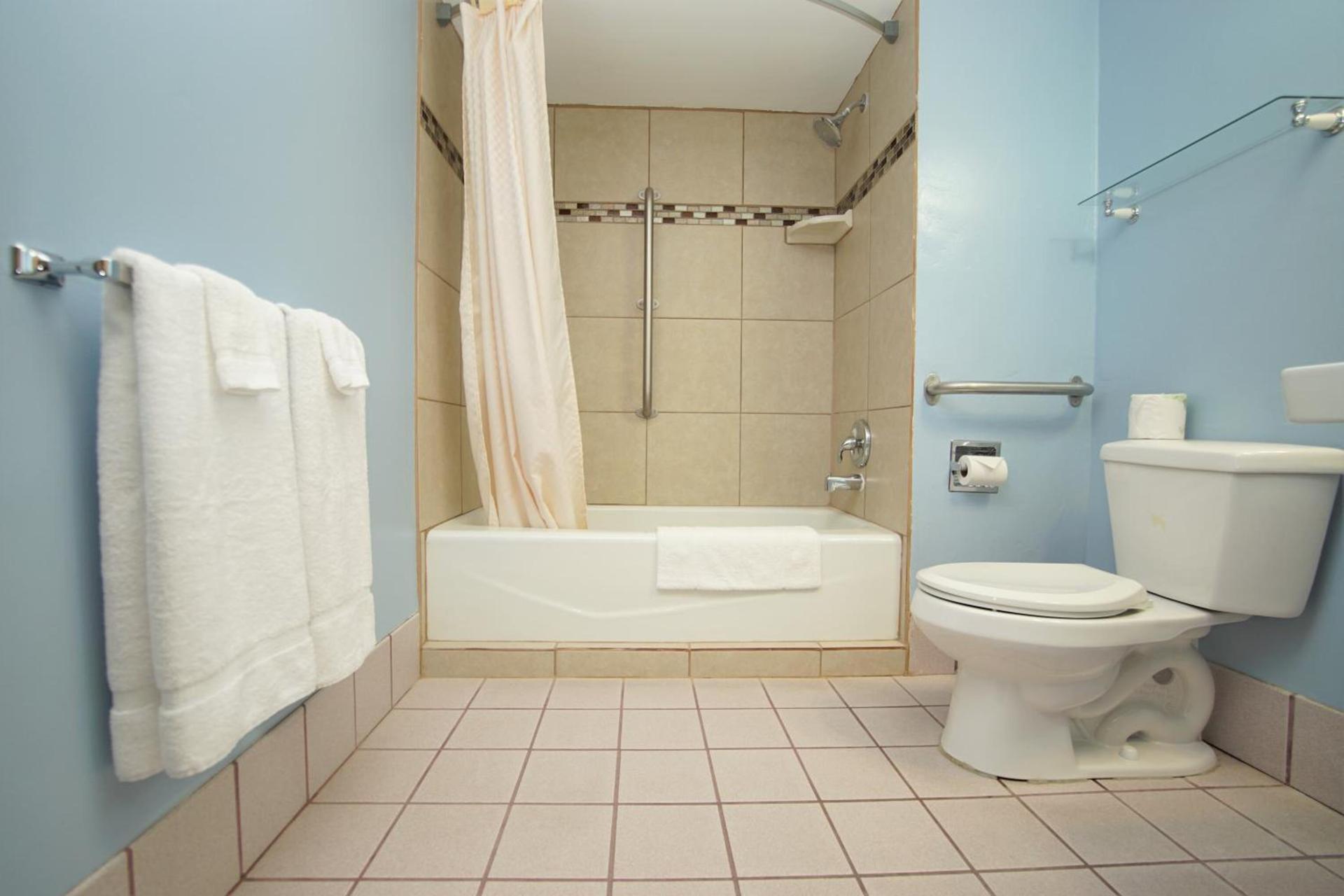 Royal Inn Hudson I-94 photo 13