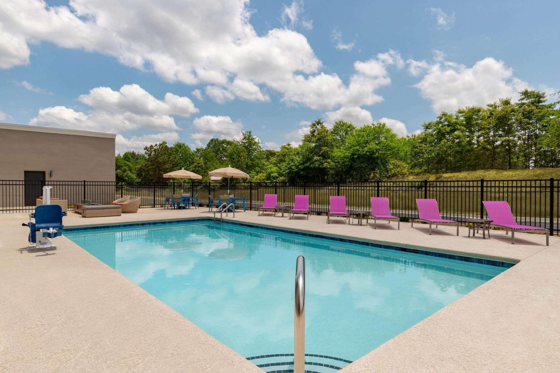 La Quinta Inn & Suites by Wyndham Braselton photo 2