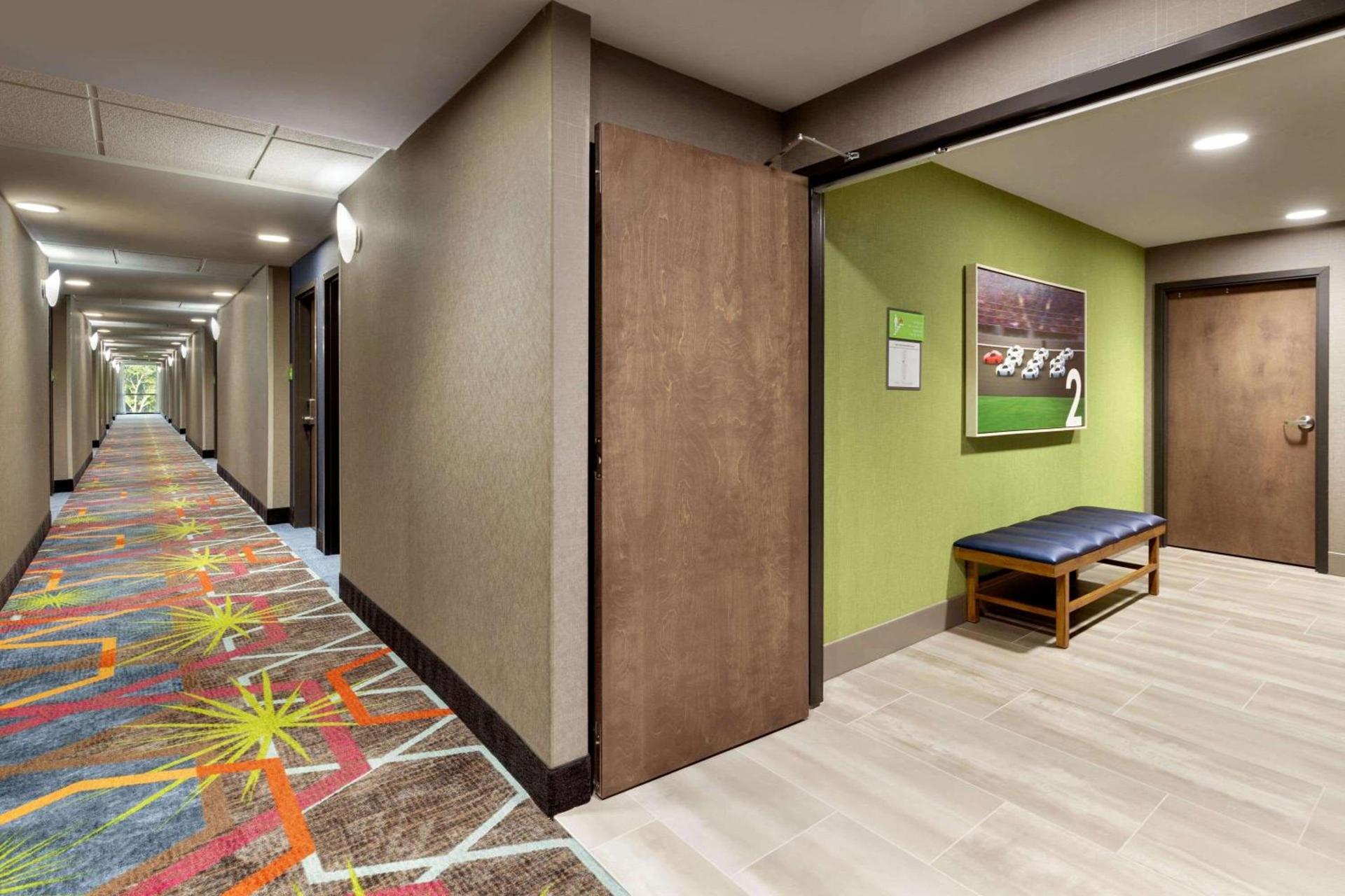La Quinta Inn & Suites by Wyndham Braselton photo 89