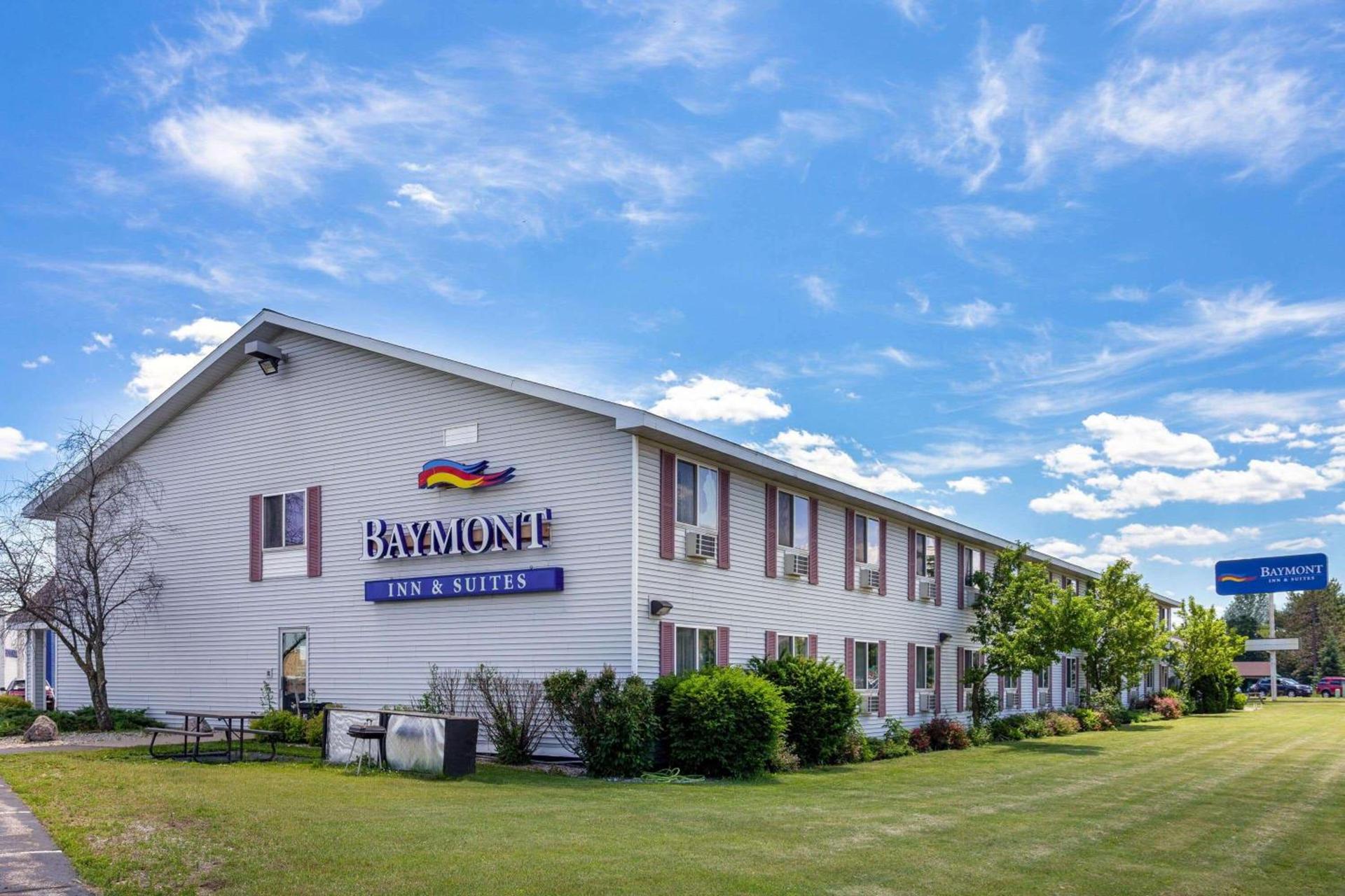 Baymont by Wyndham Marinette photo 3