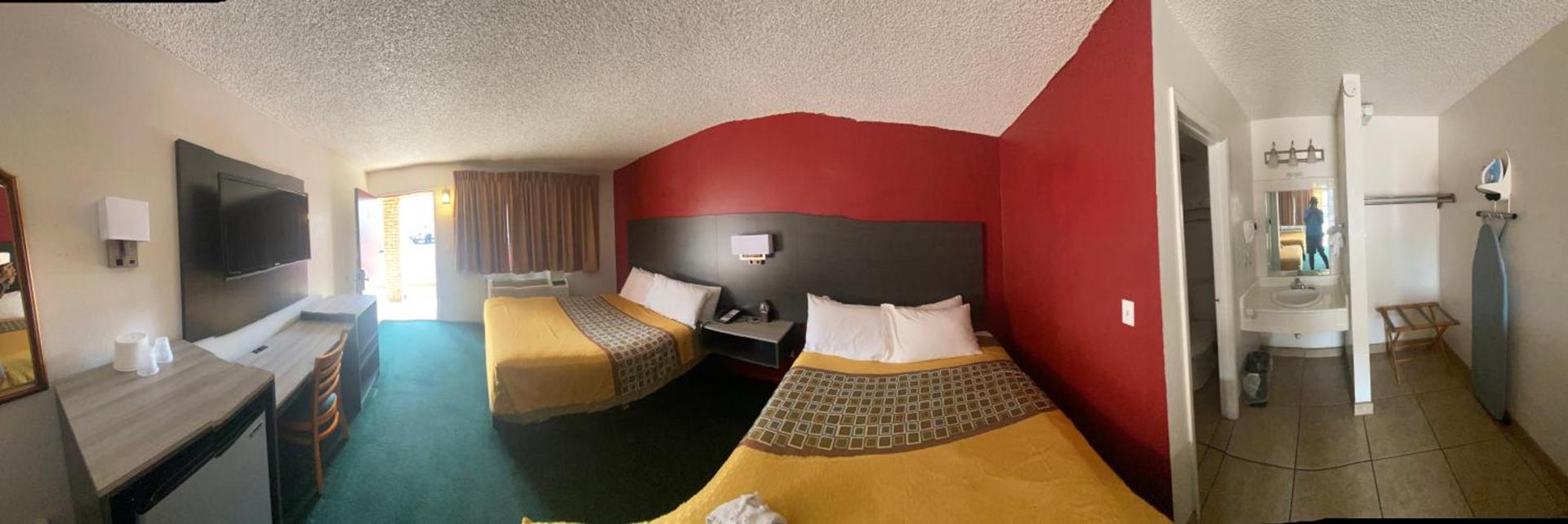 Windsor Inn Lake Havasu City photo 58