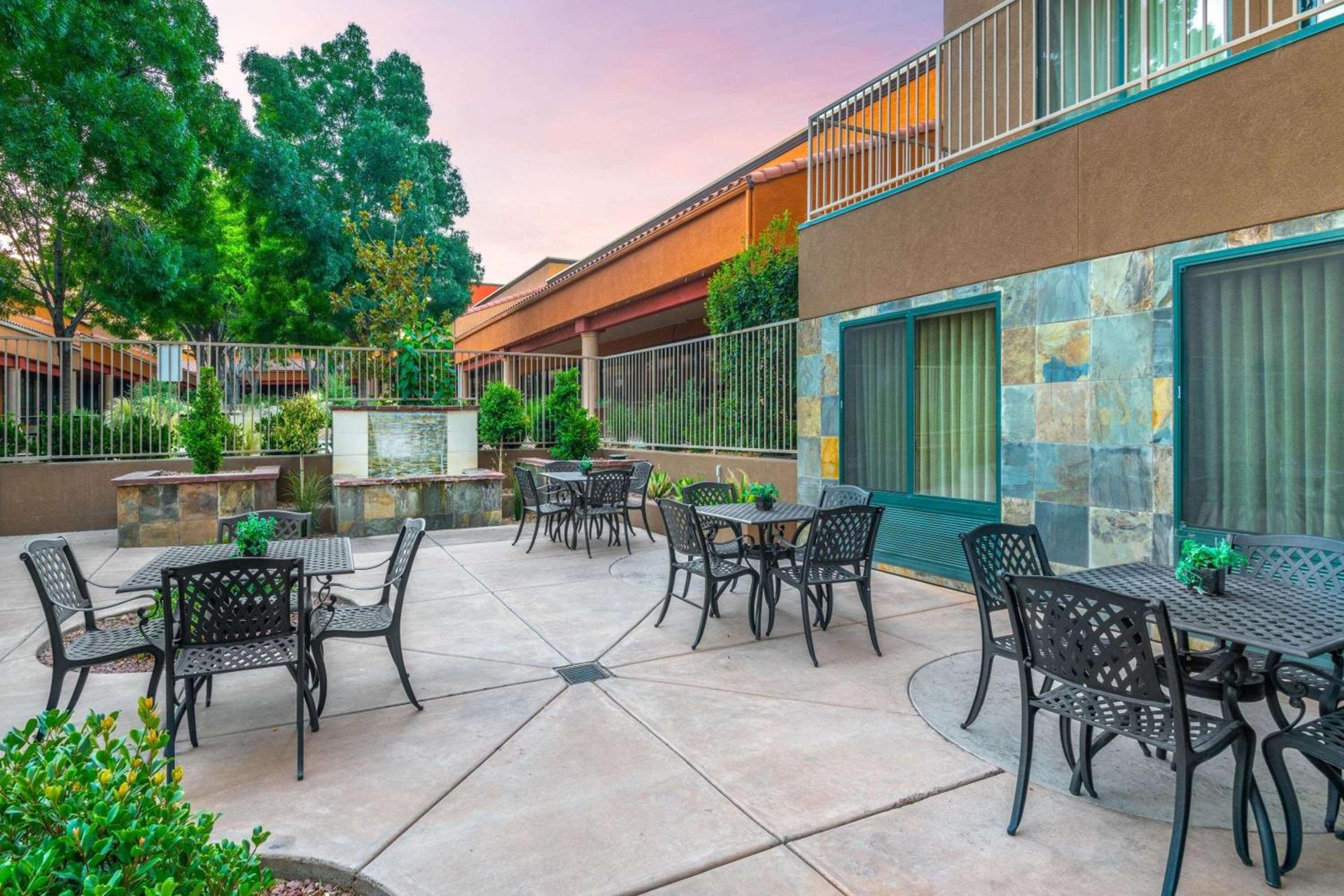 Wingate by Wyndham - St. George photo 7