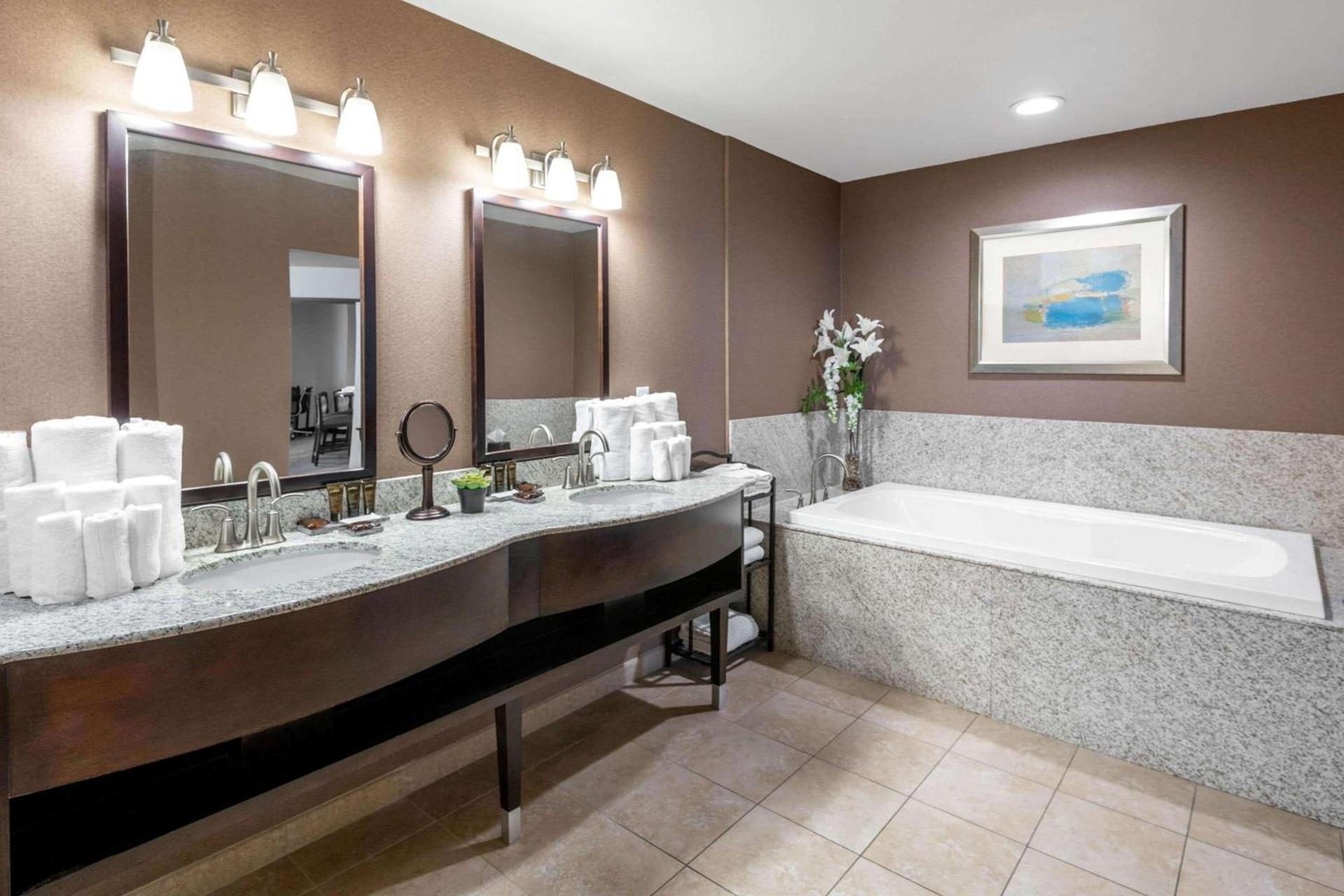 Wingate by Wyndham - St. George photo 15