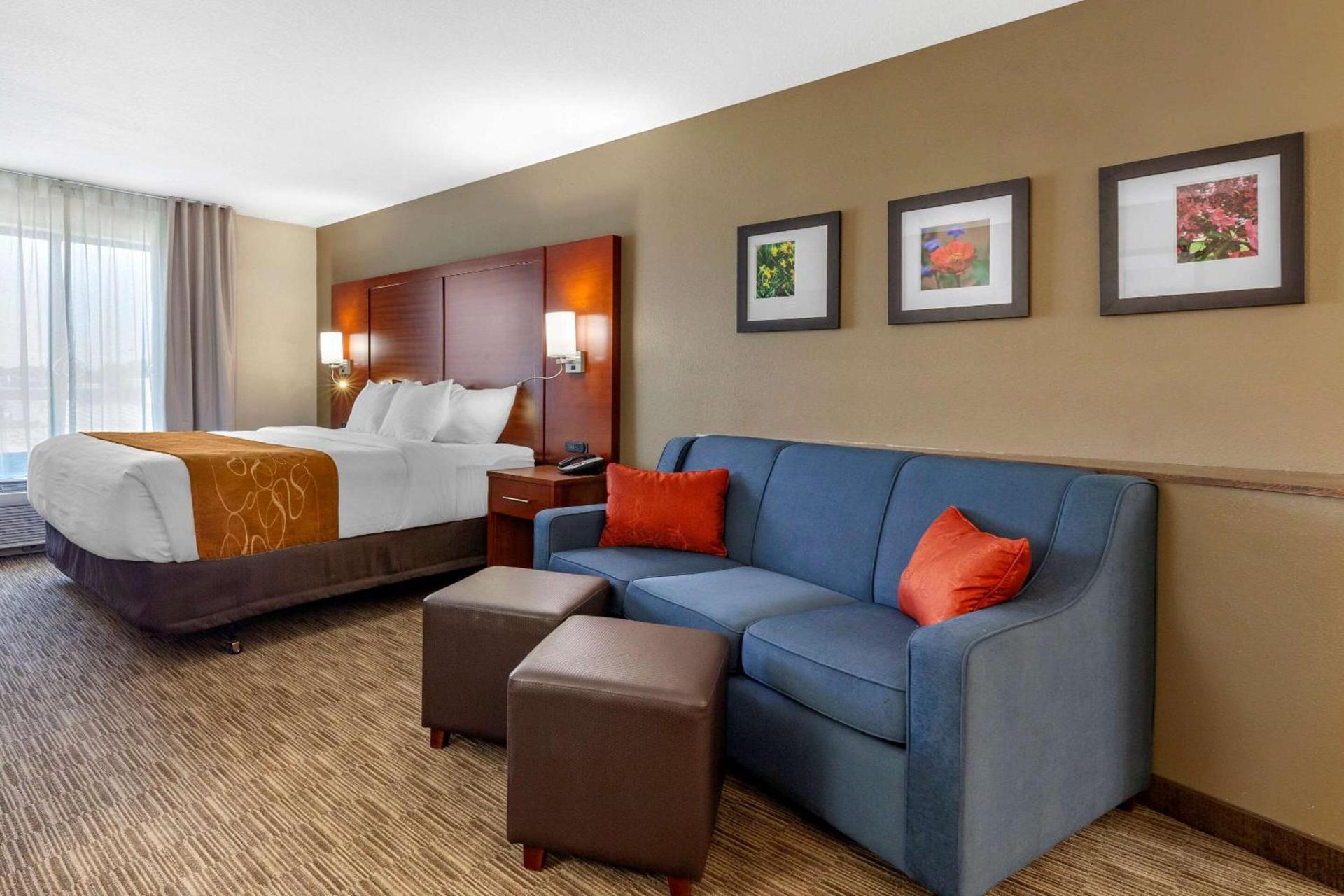 Comfort Suites Oshkosh West photo 15