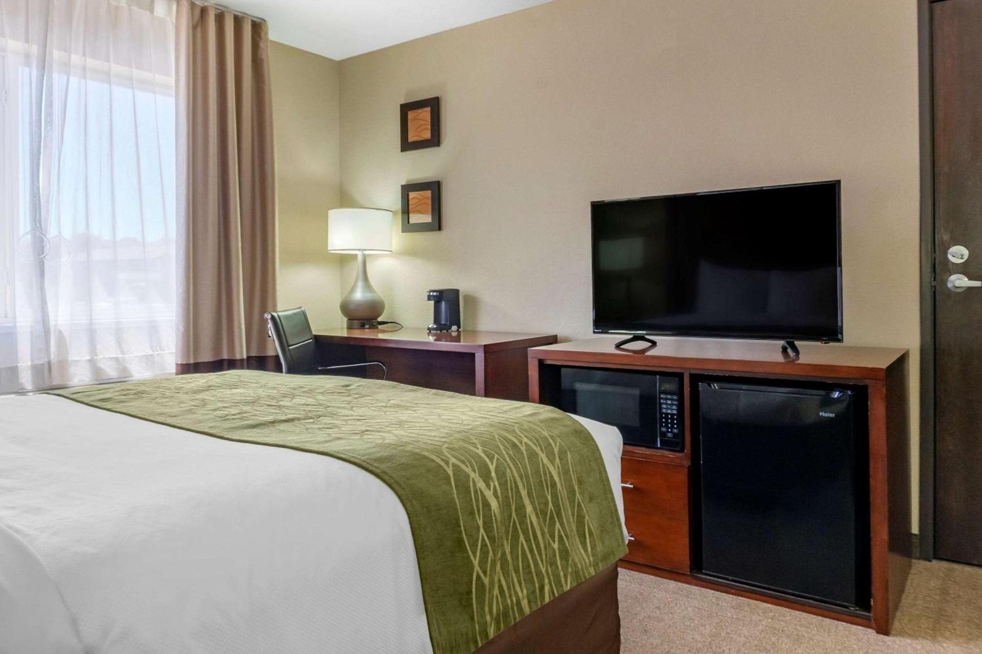 Comfort Inn Albuquerque Airport photo 20