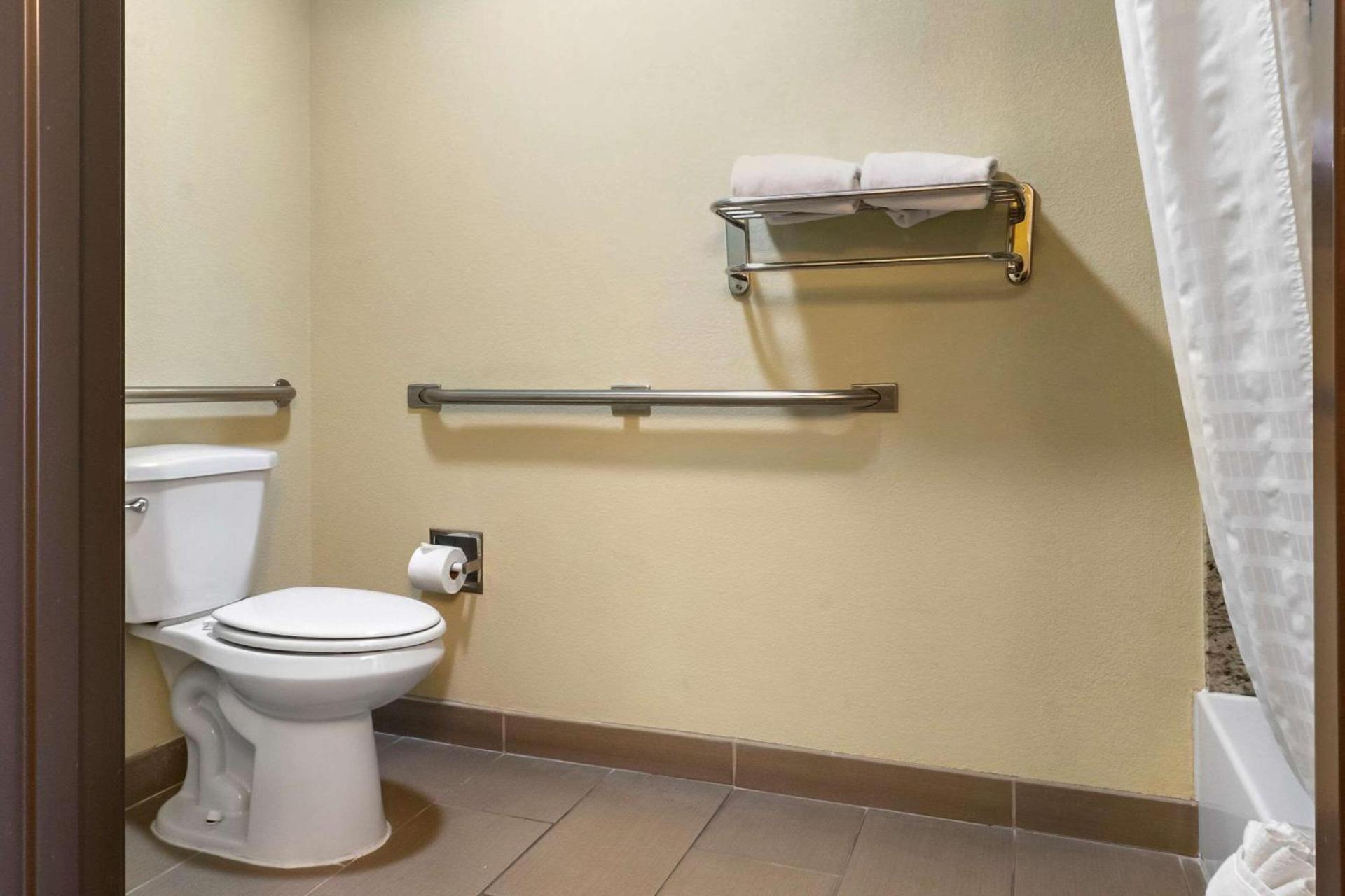 Comfort Inn Albuquerque Airport photo 22