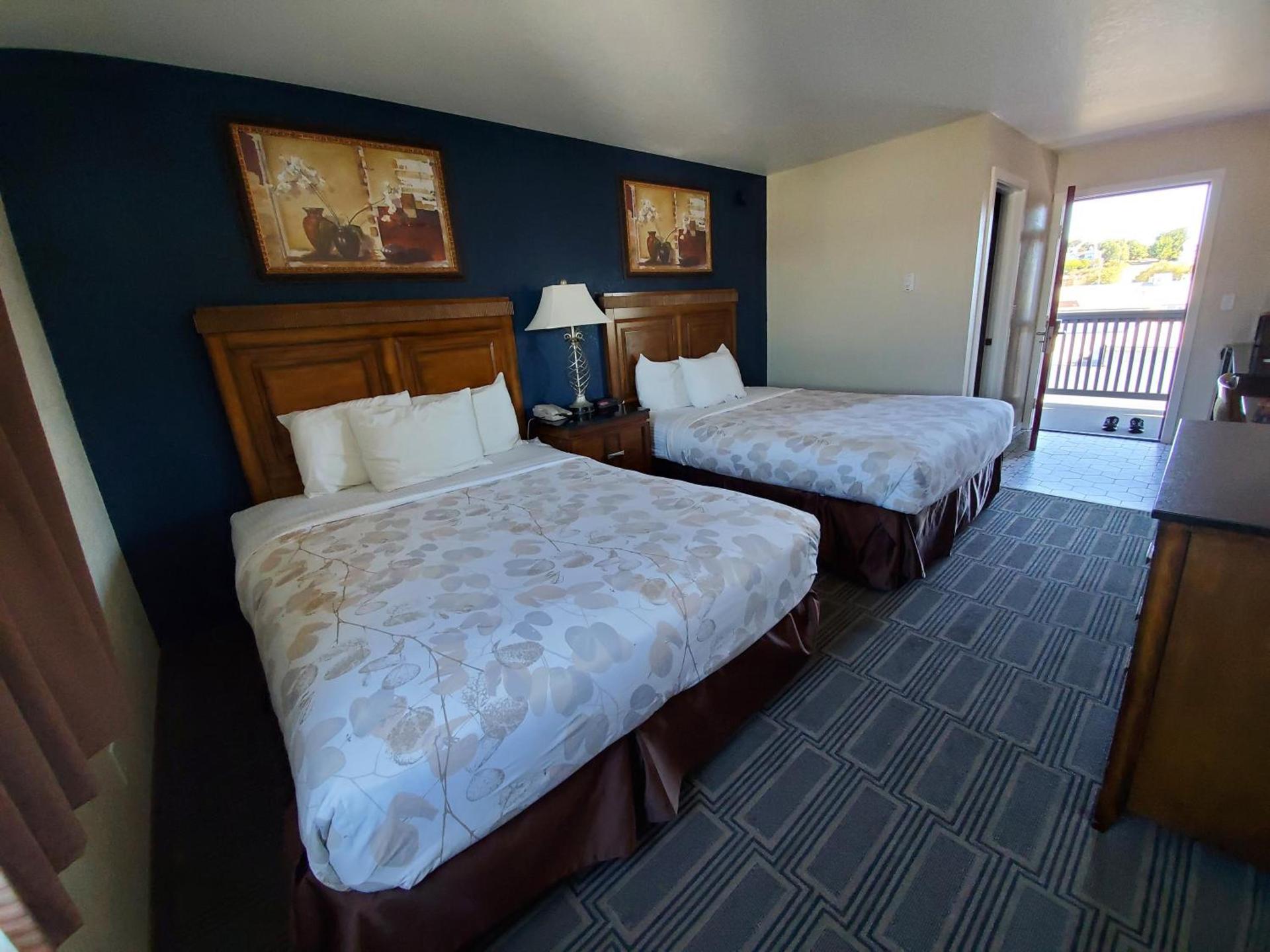 Water Front Inn photo 2