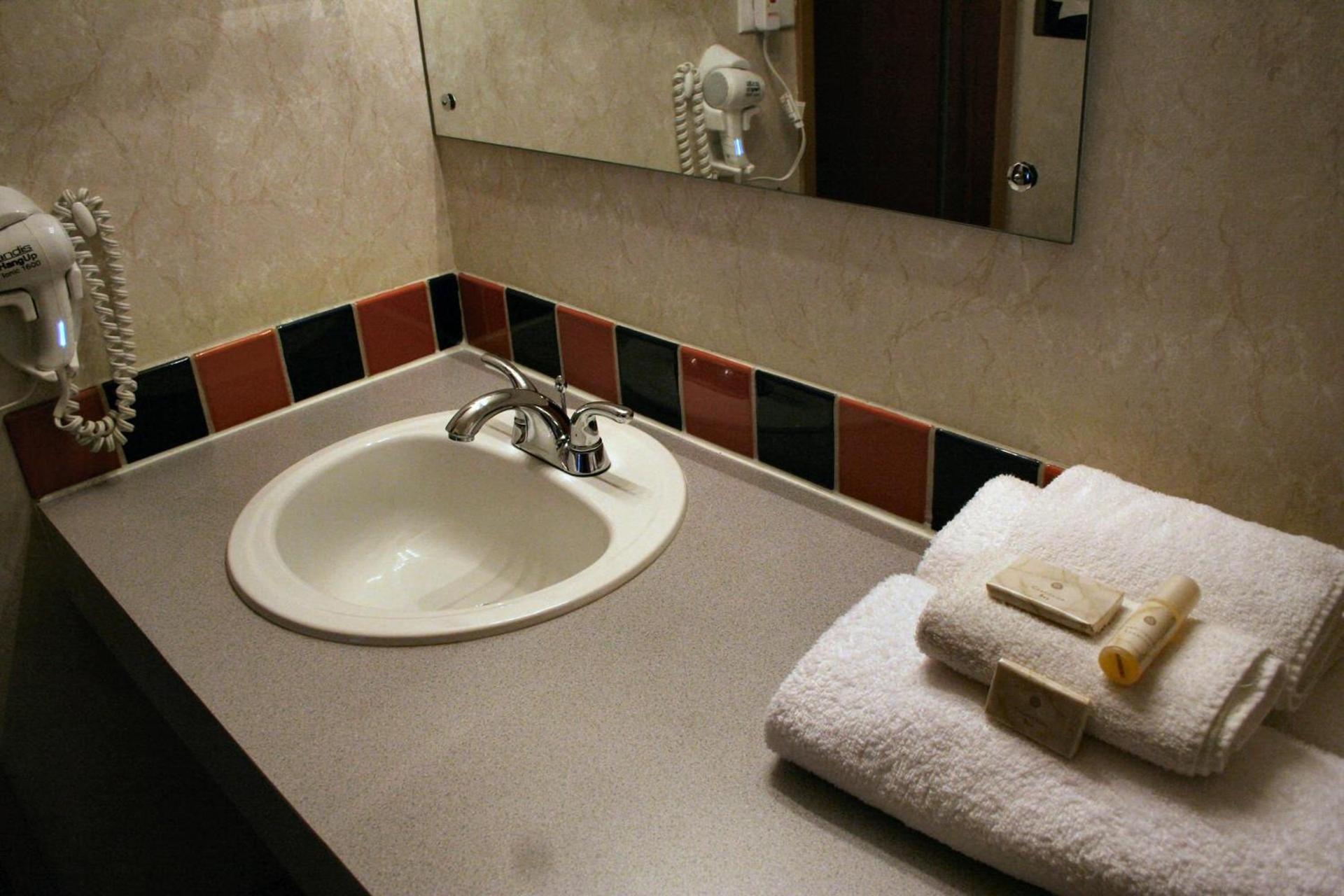 Caboose Motel photo 12