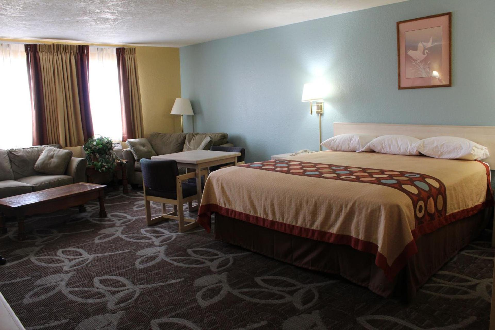 Super 8 by Wyndham Nephi photo 16