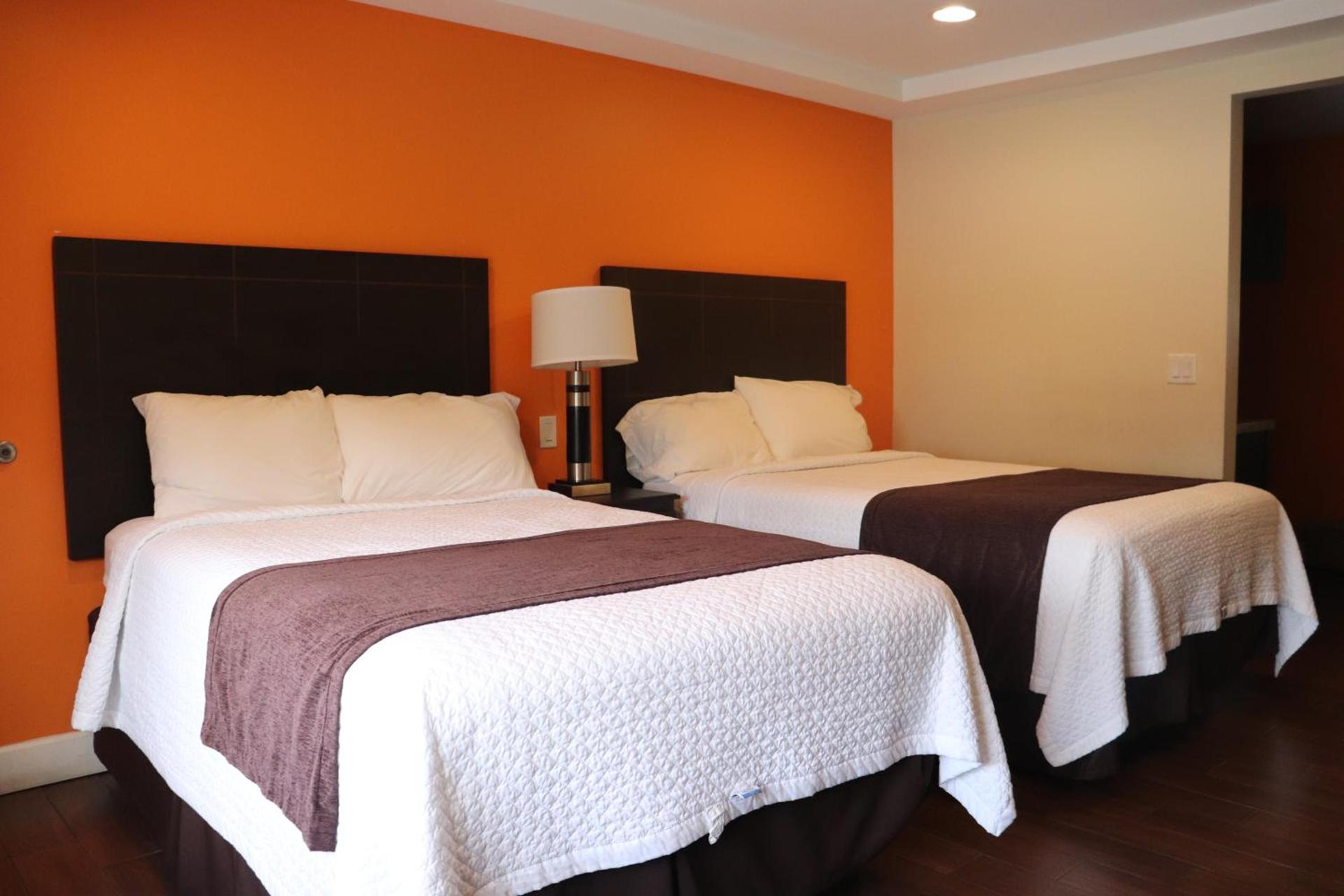 Curtis Inn & Suites photo 25