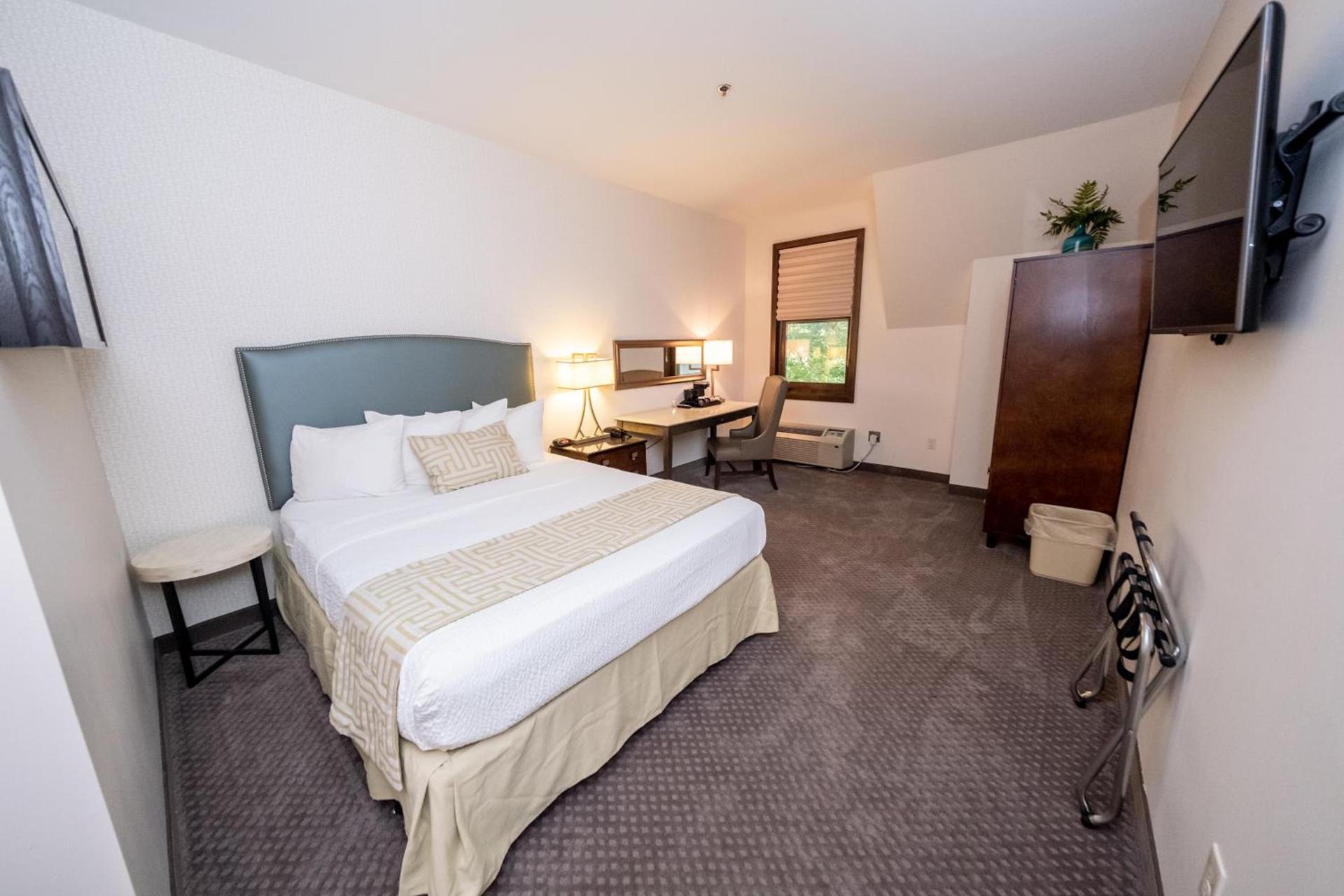 The Inn at Shattuck - St. Mary's photo 10