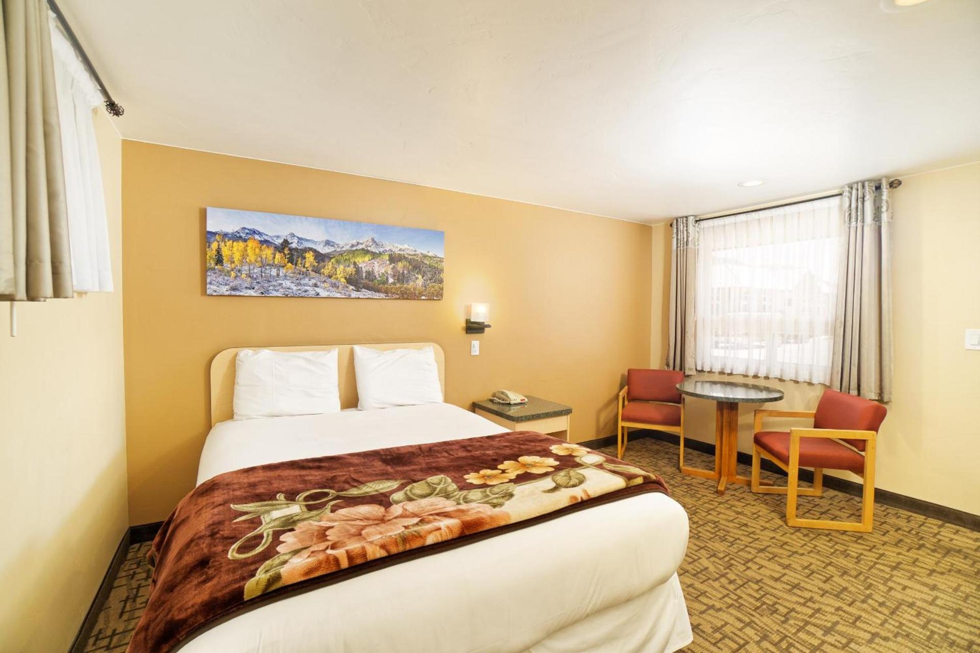 Glenwood Springs Inn photo 6