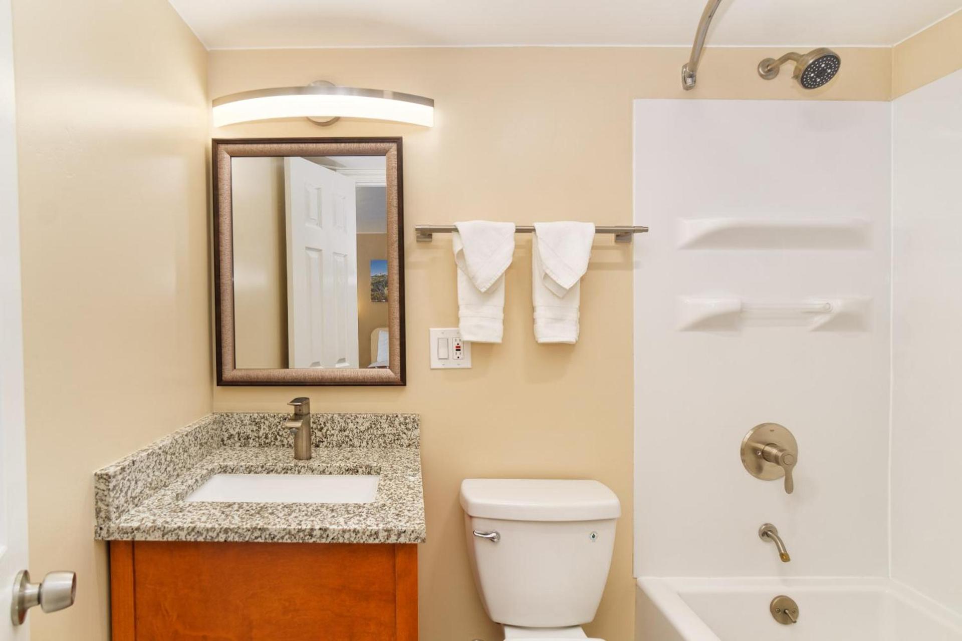 Glenwood Springs Inn photo 8