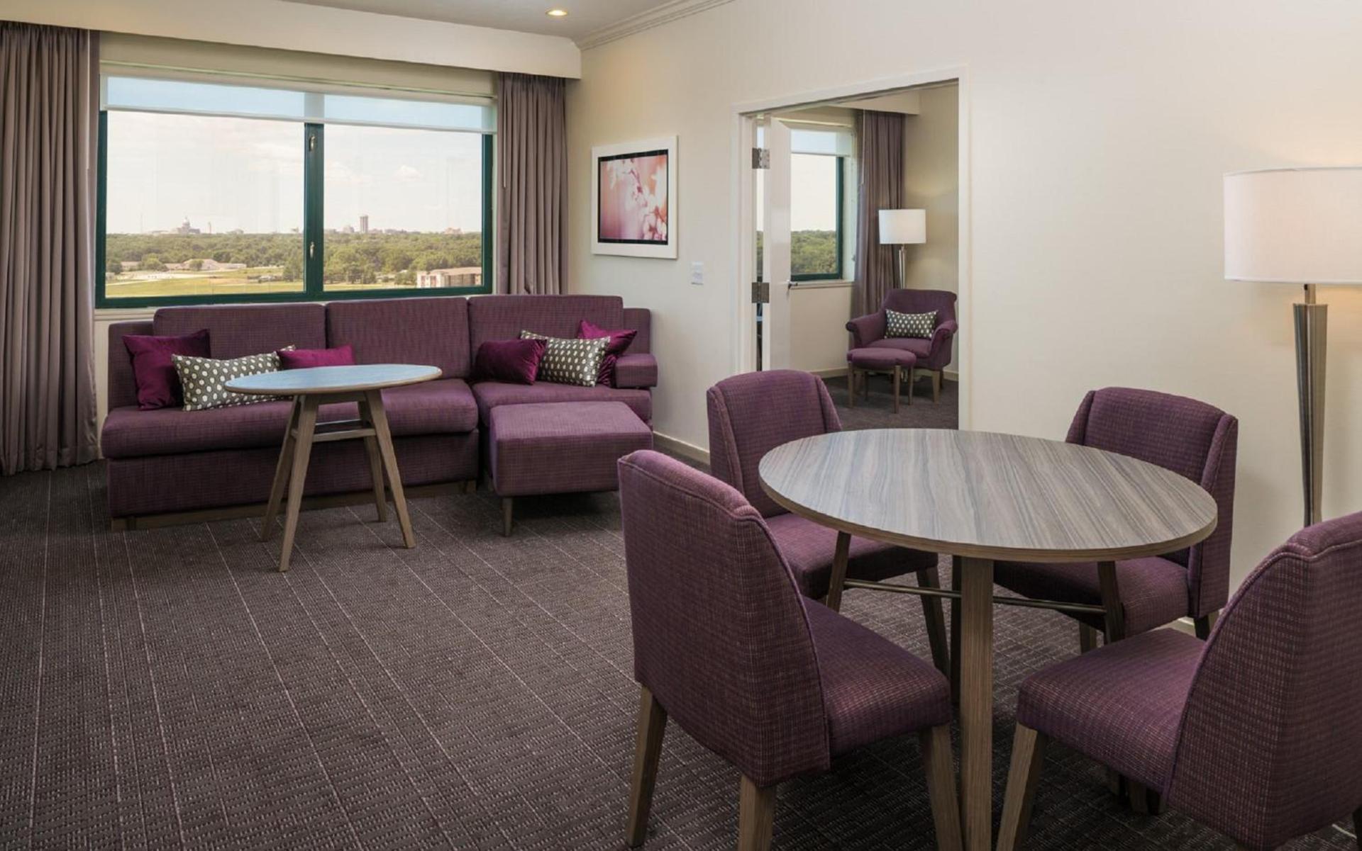 Crowne Plaza Springfield Convention Center by IHG photo 70