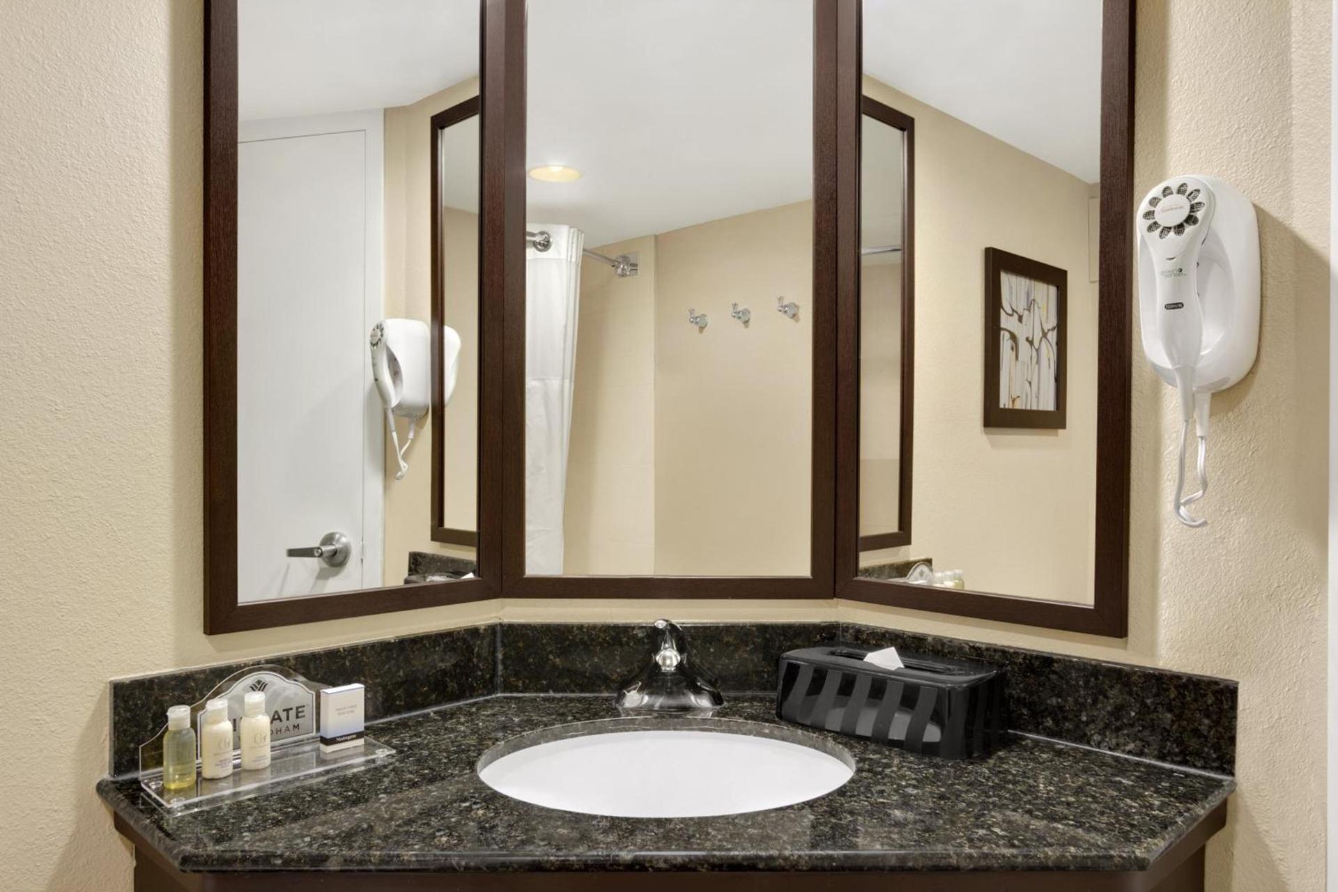 Spark by Hilton Richardson Dallas photo 17