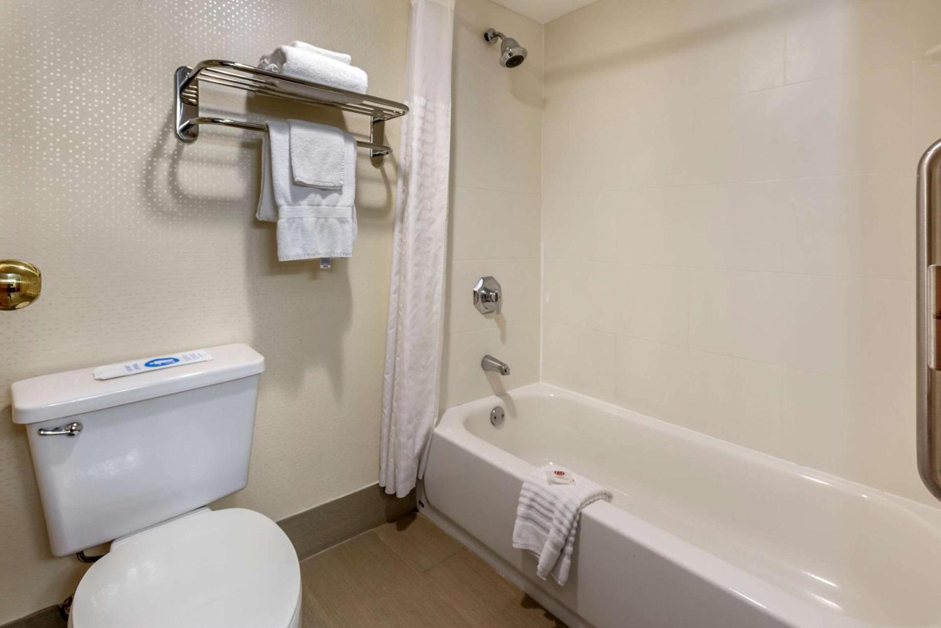Comfort Inn West Hazleton photo 7