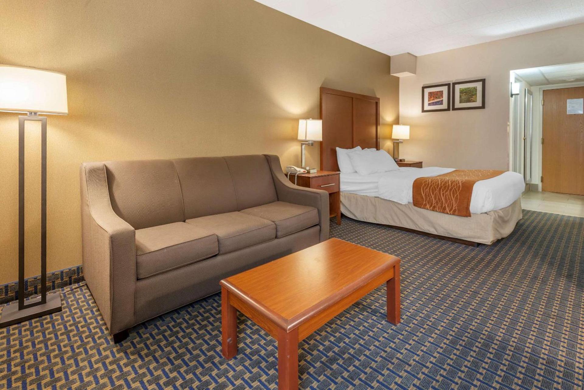 Comfort Inn West Hazleton photo 12