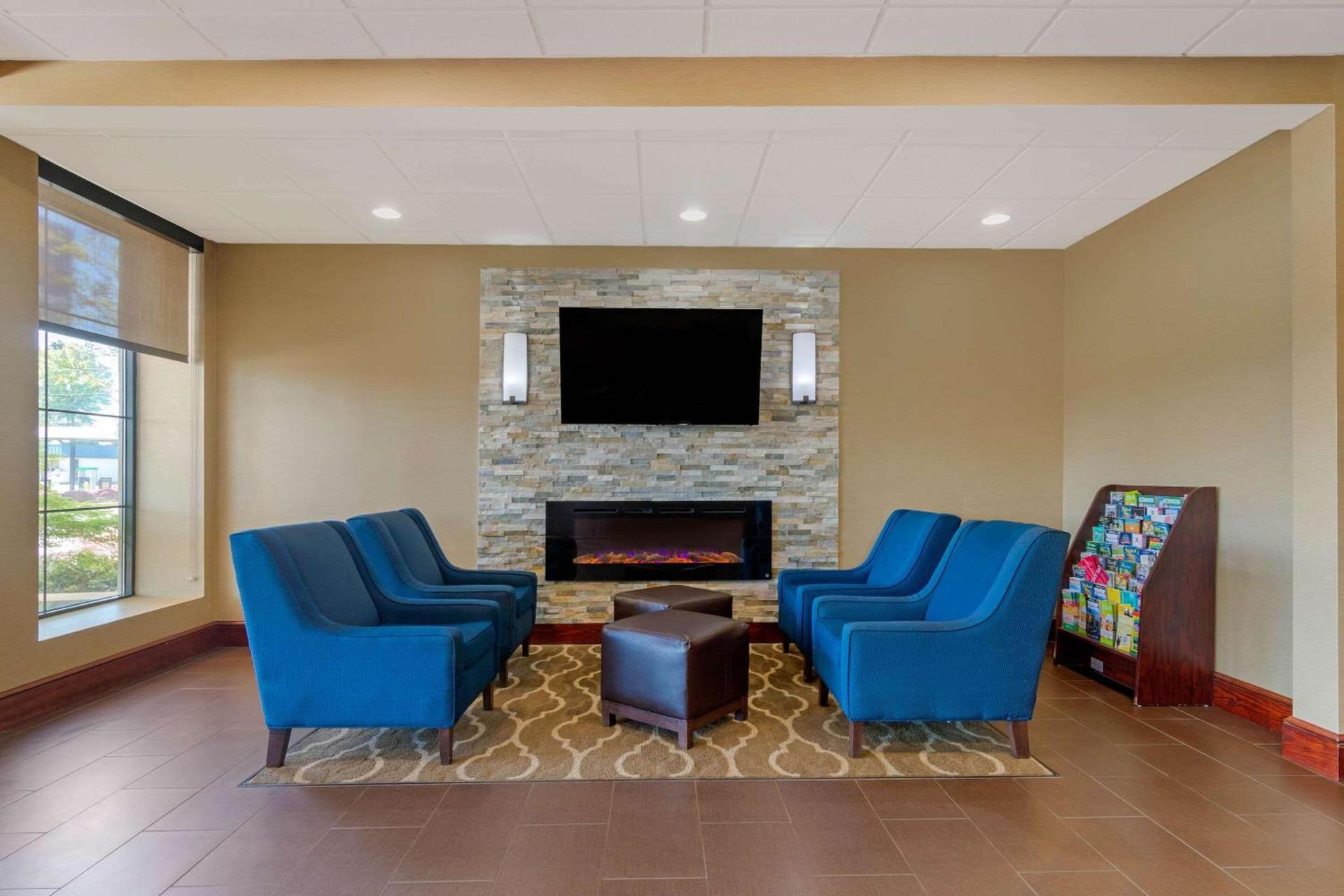 Comfort Inn & Suites Macon West photo 5
