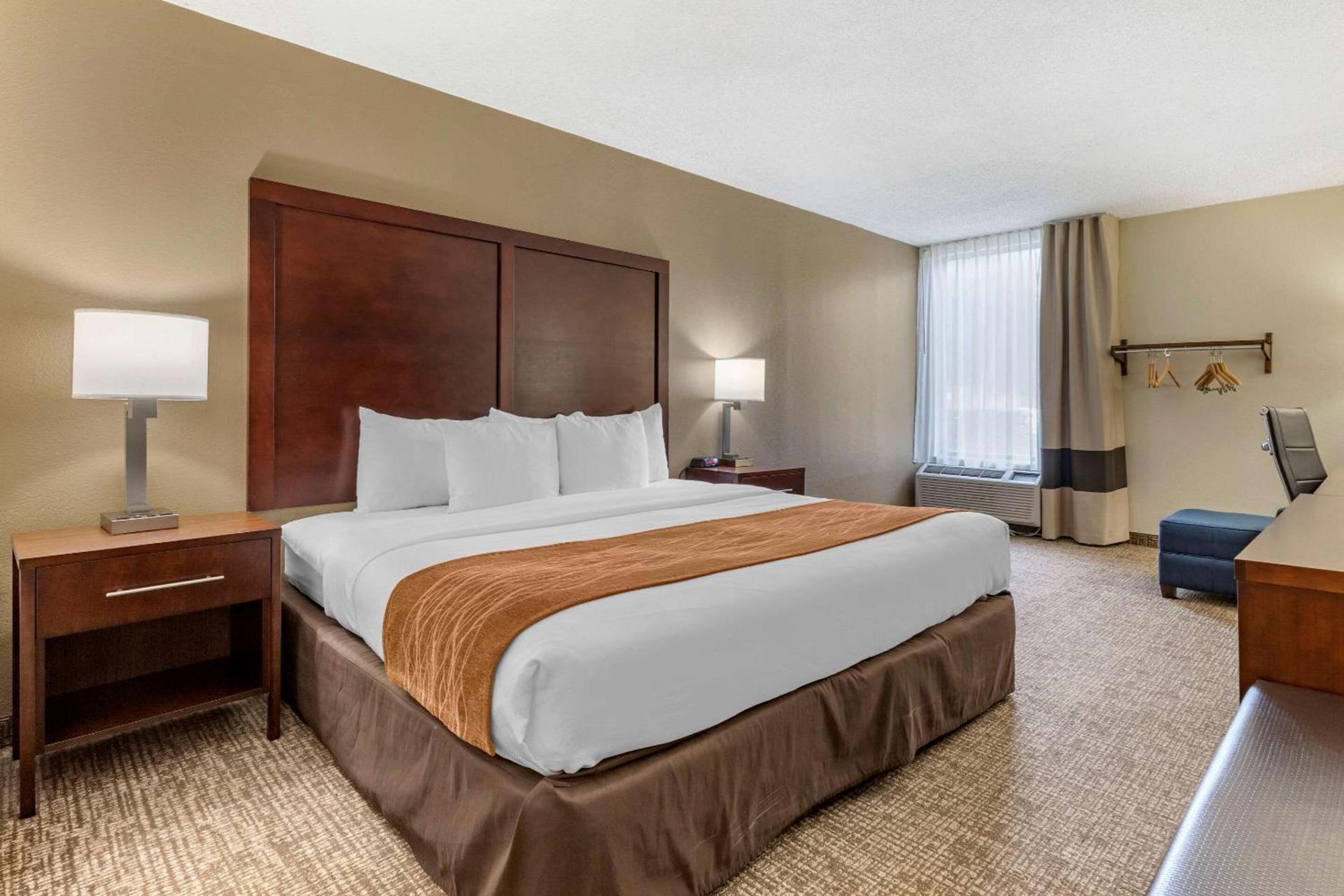 Comfort Inn Charlotte Airport Uptown photo 14