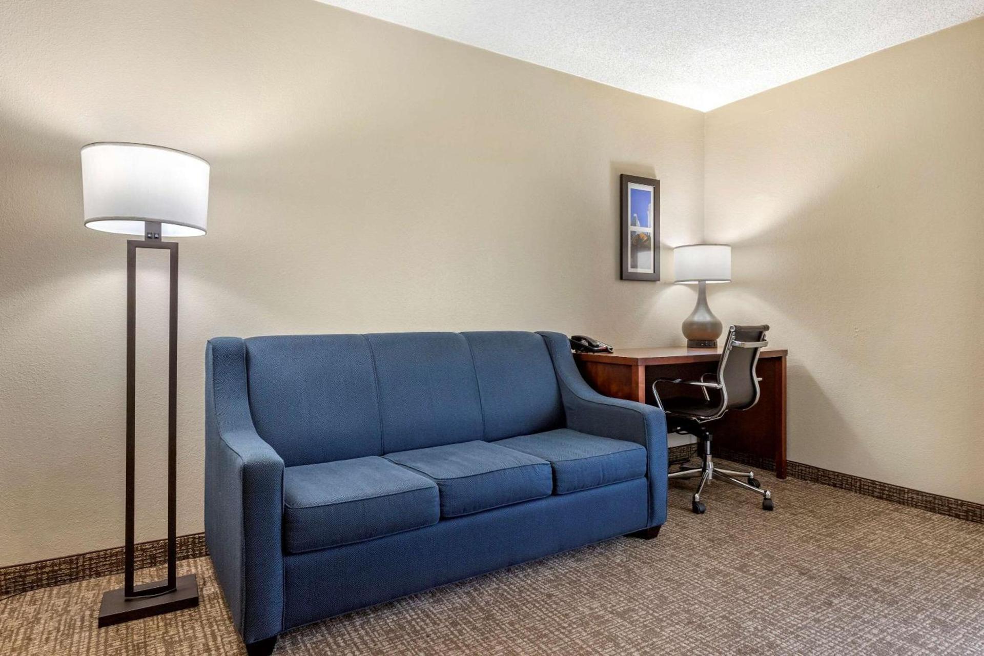 Comfort Inn Charlotte Airport Uptown photo 25