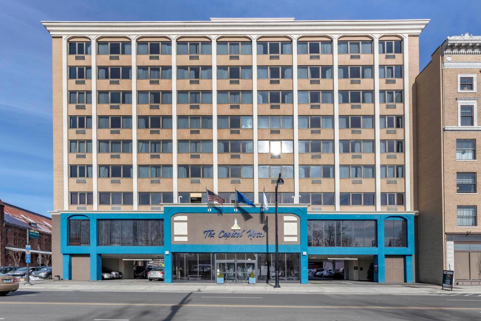 The Capitol Hotel photo 42