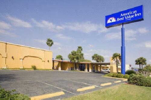 Americas Best Value Inn Laredo — hotel in Laredo