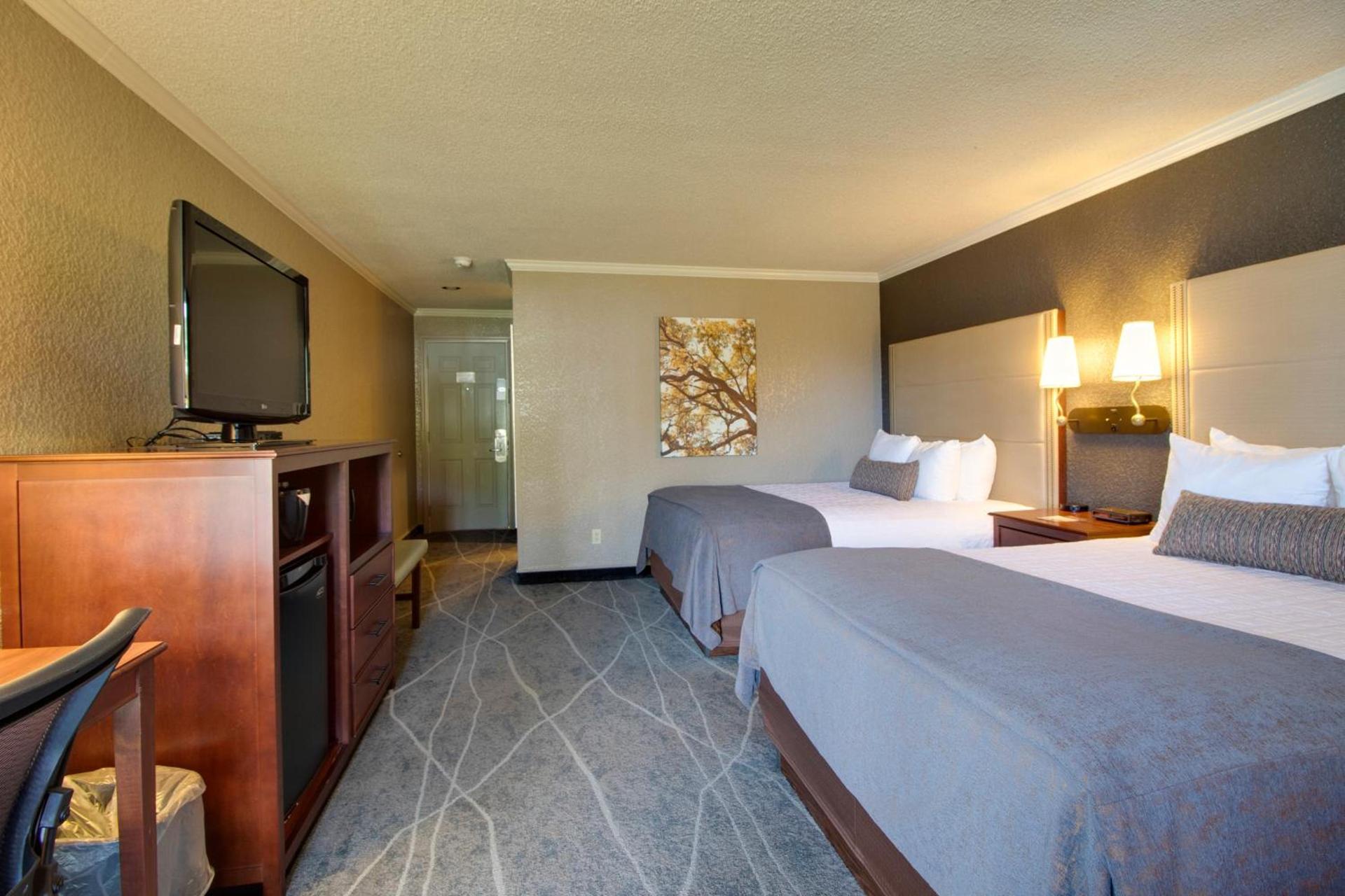Best Western Harbour Pointe Lakefront photo 62