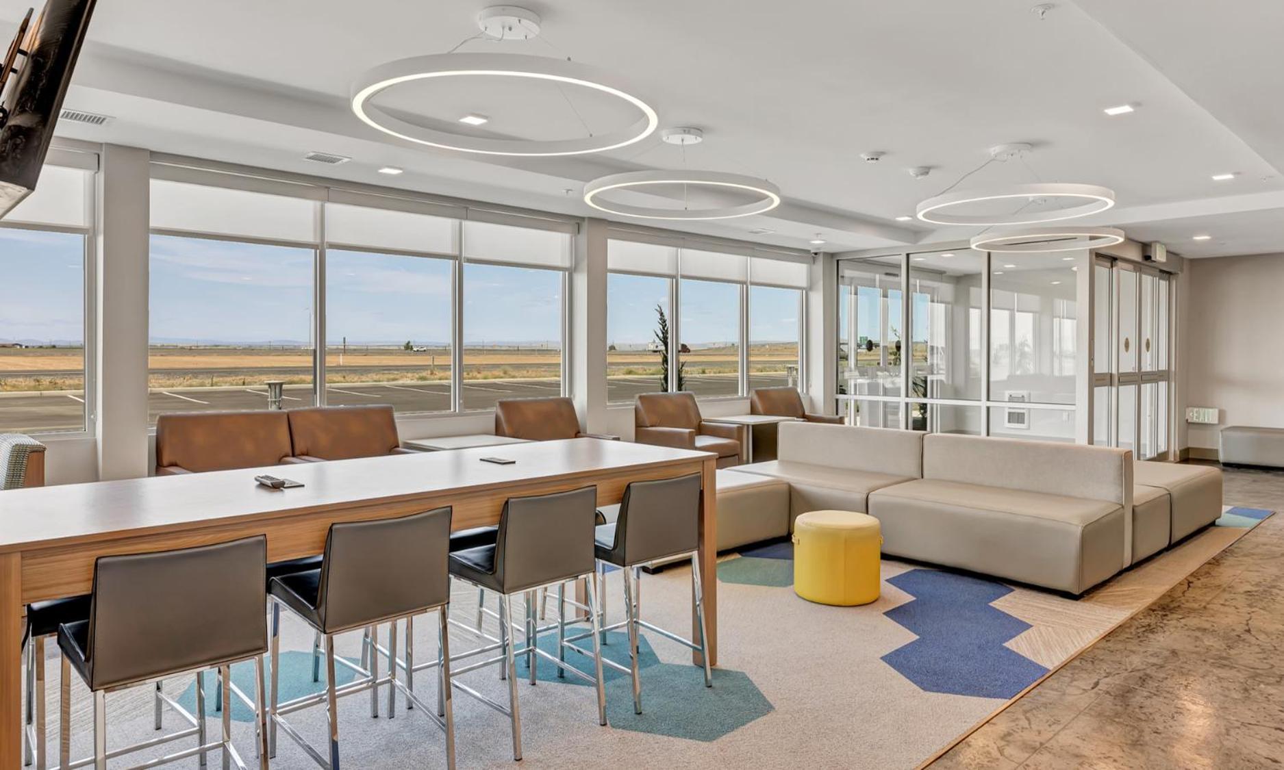 Holiday Inn Express & Suites George - Quincy South by IHG photo 4