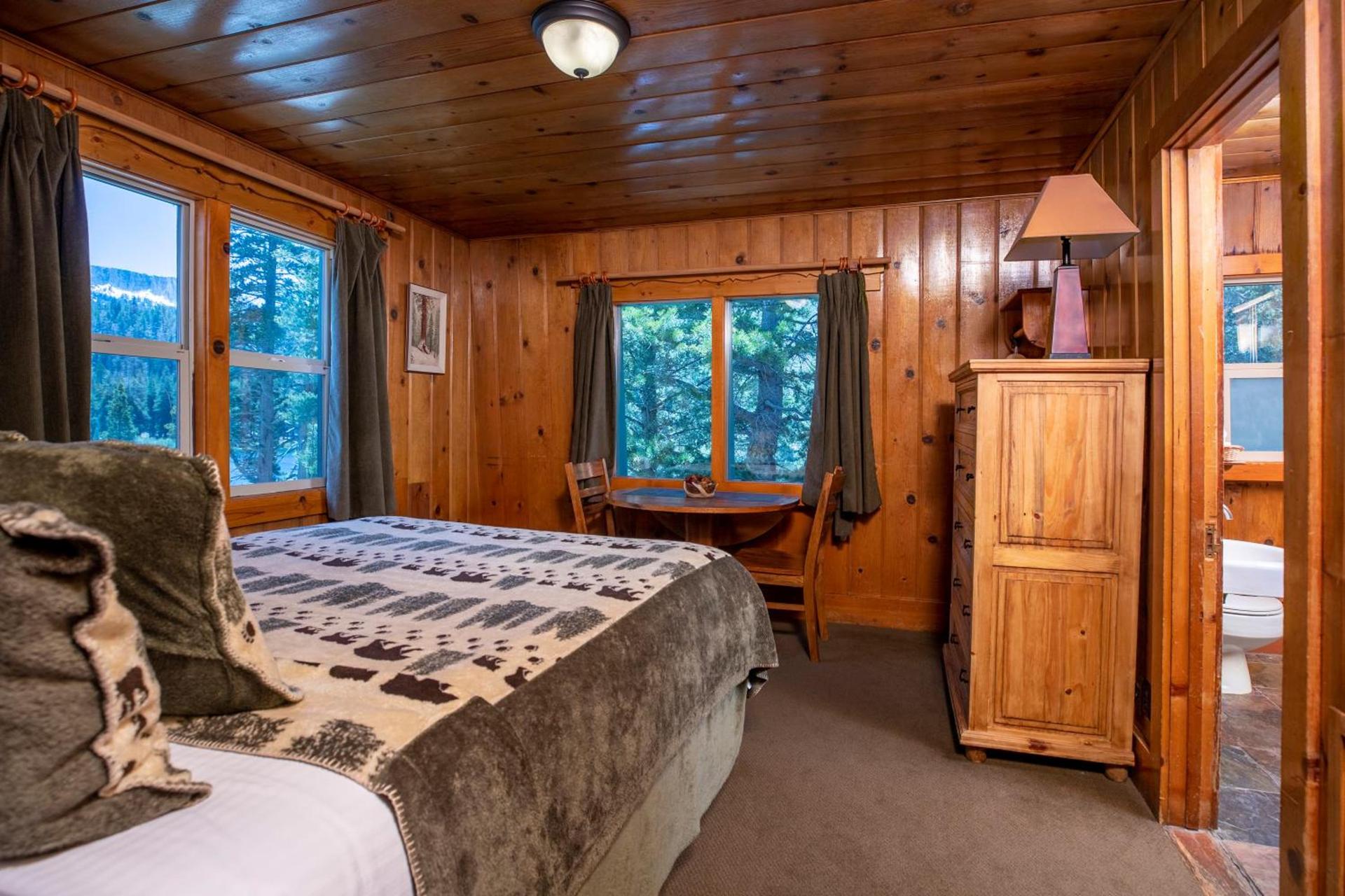 Tamarack Lodge photo 16