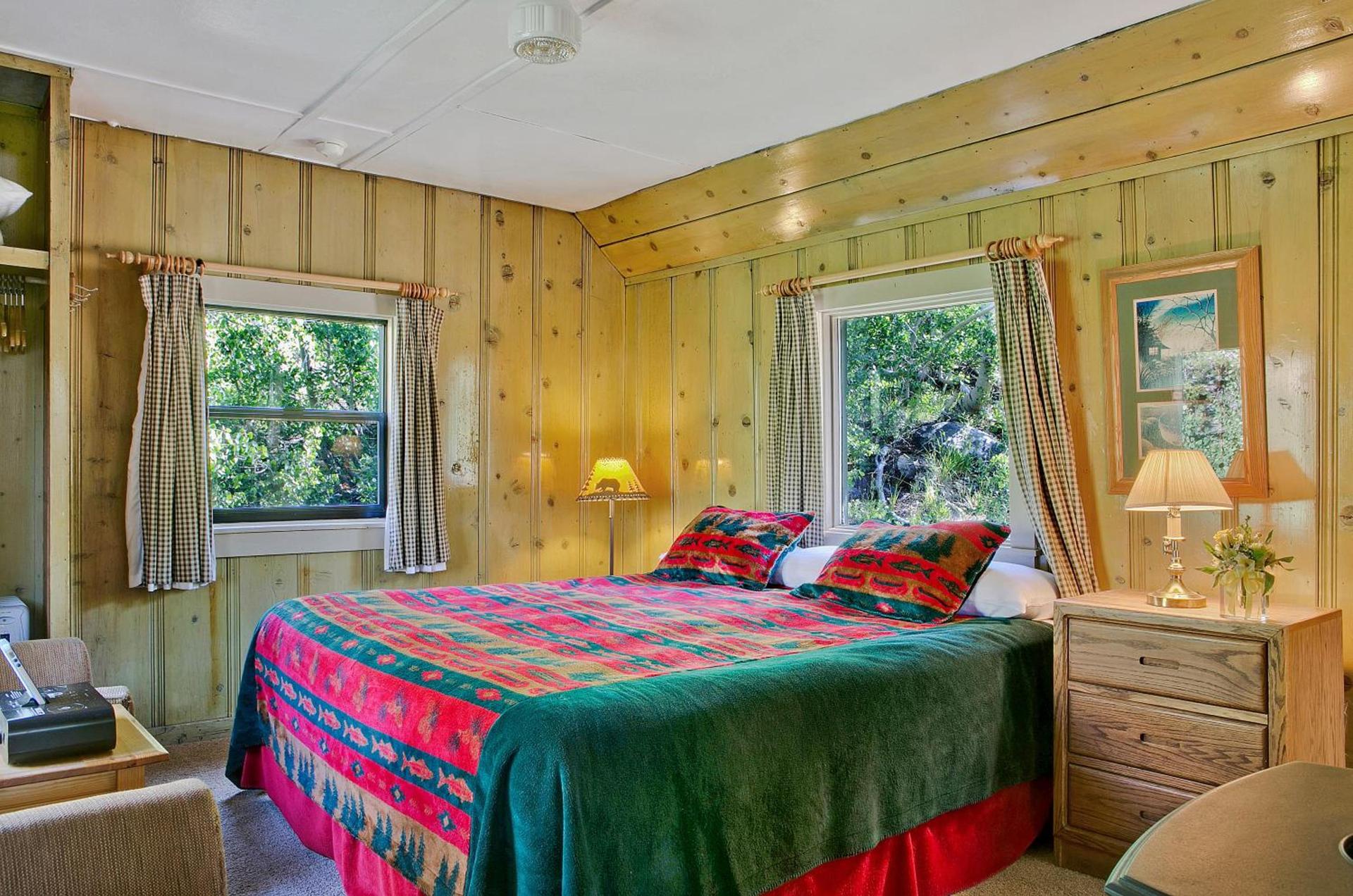 Tamarack Lodge photo 15
