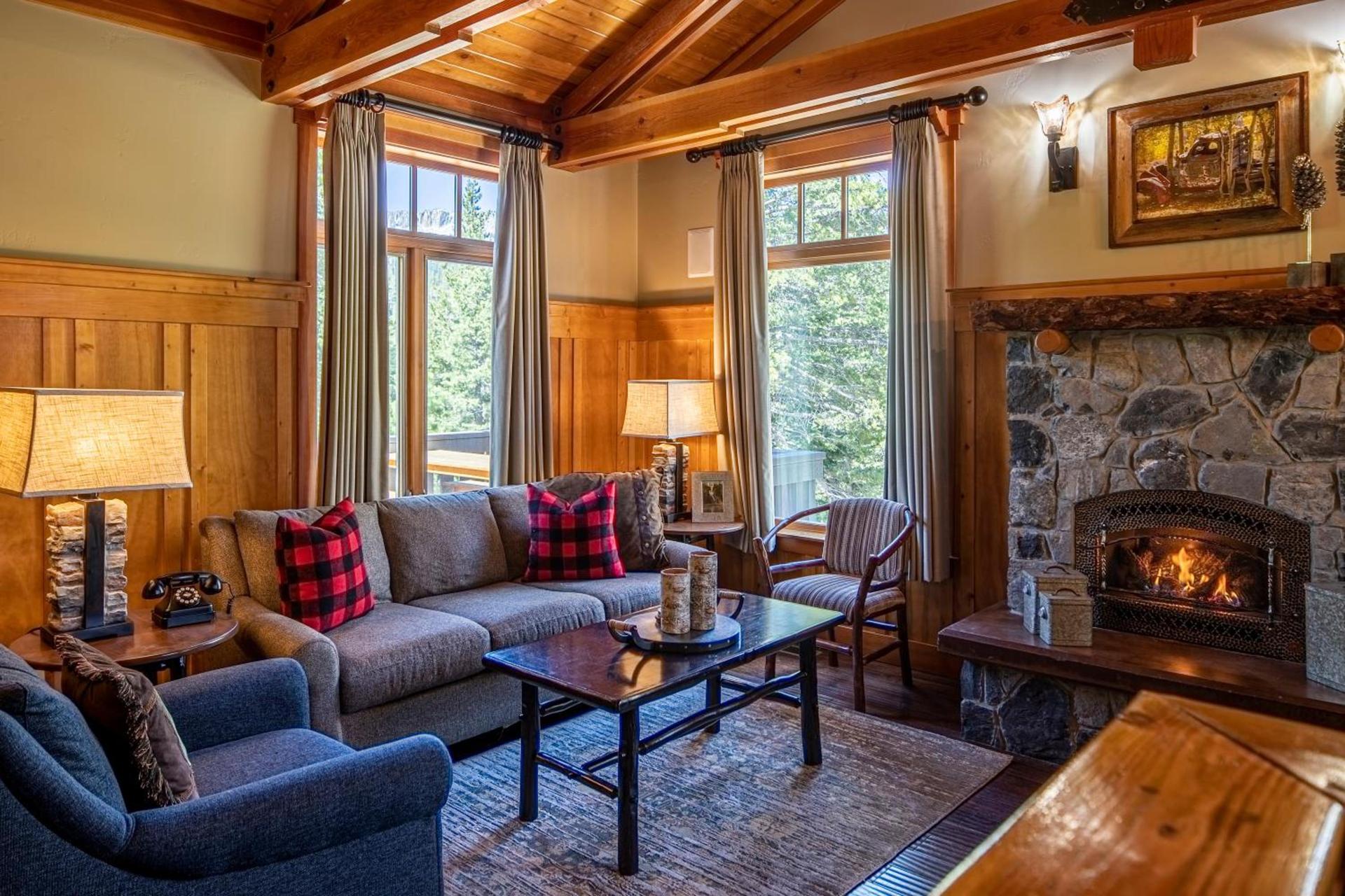 Tamarack Lodge photo 13