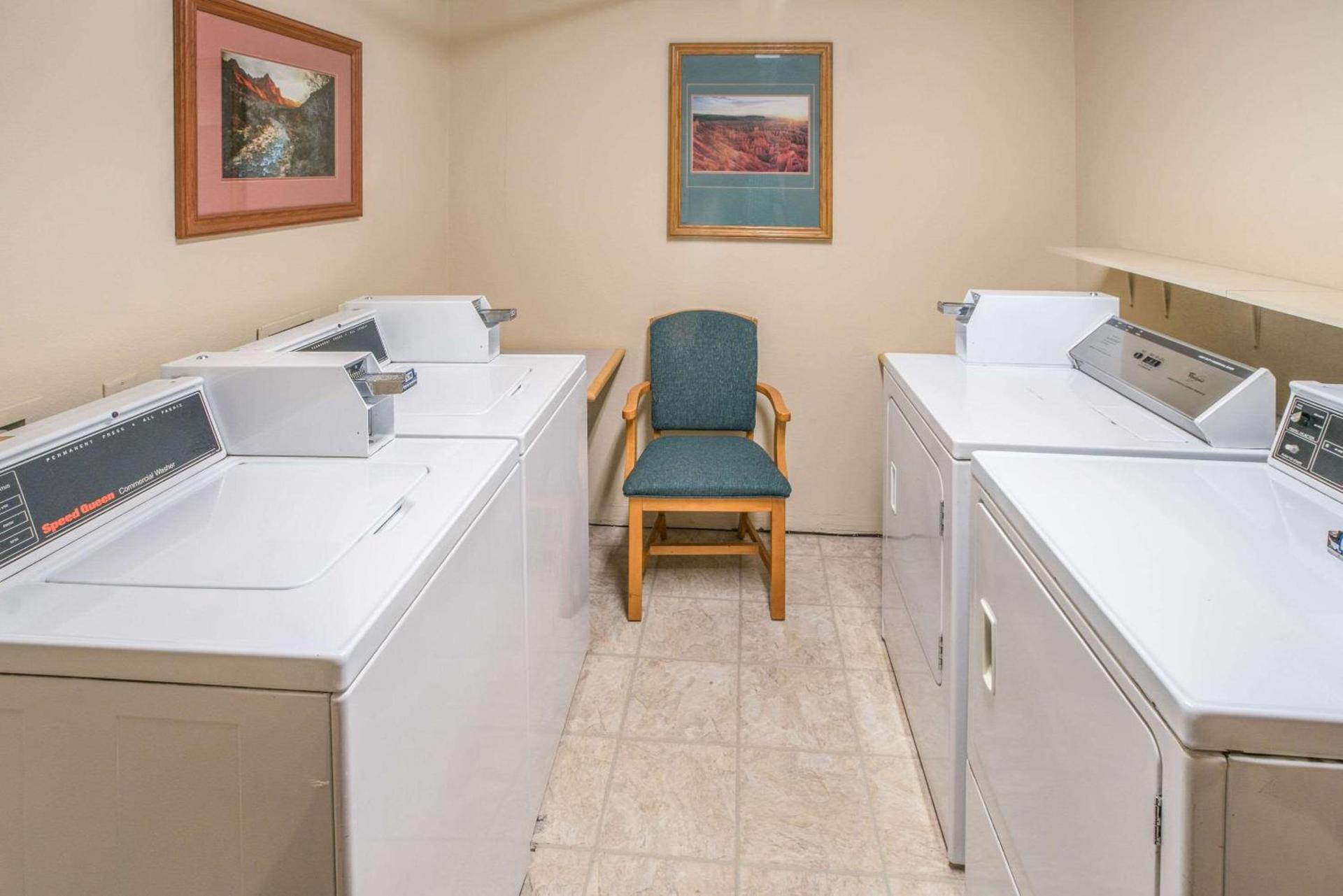 Quality Inn Kanab National Park Area photo 32