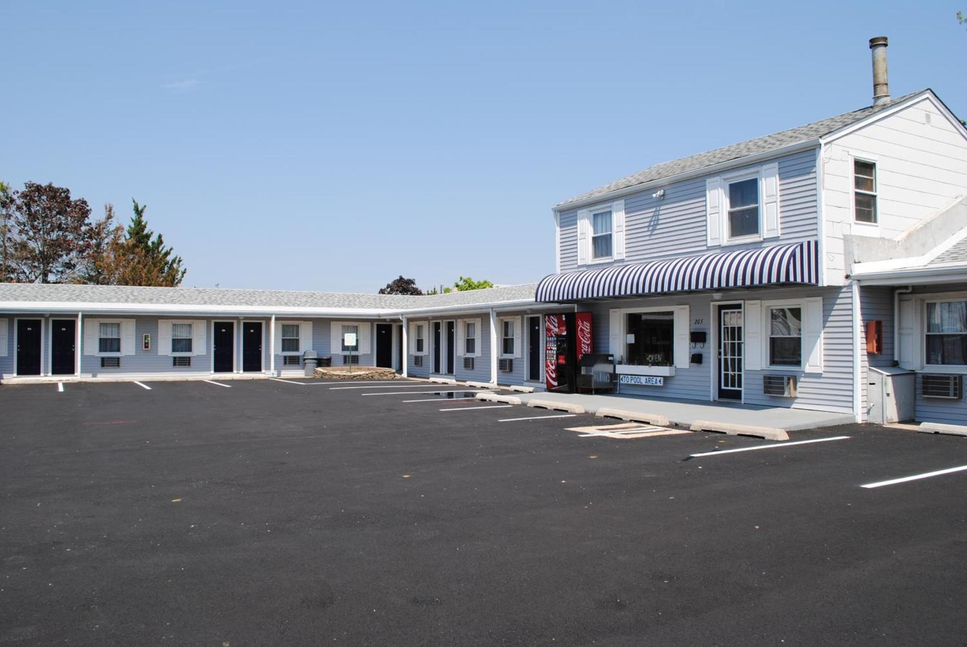 Shore Point Motel photo 5
