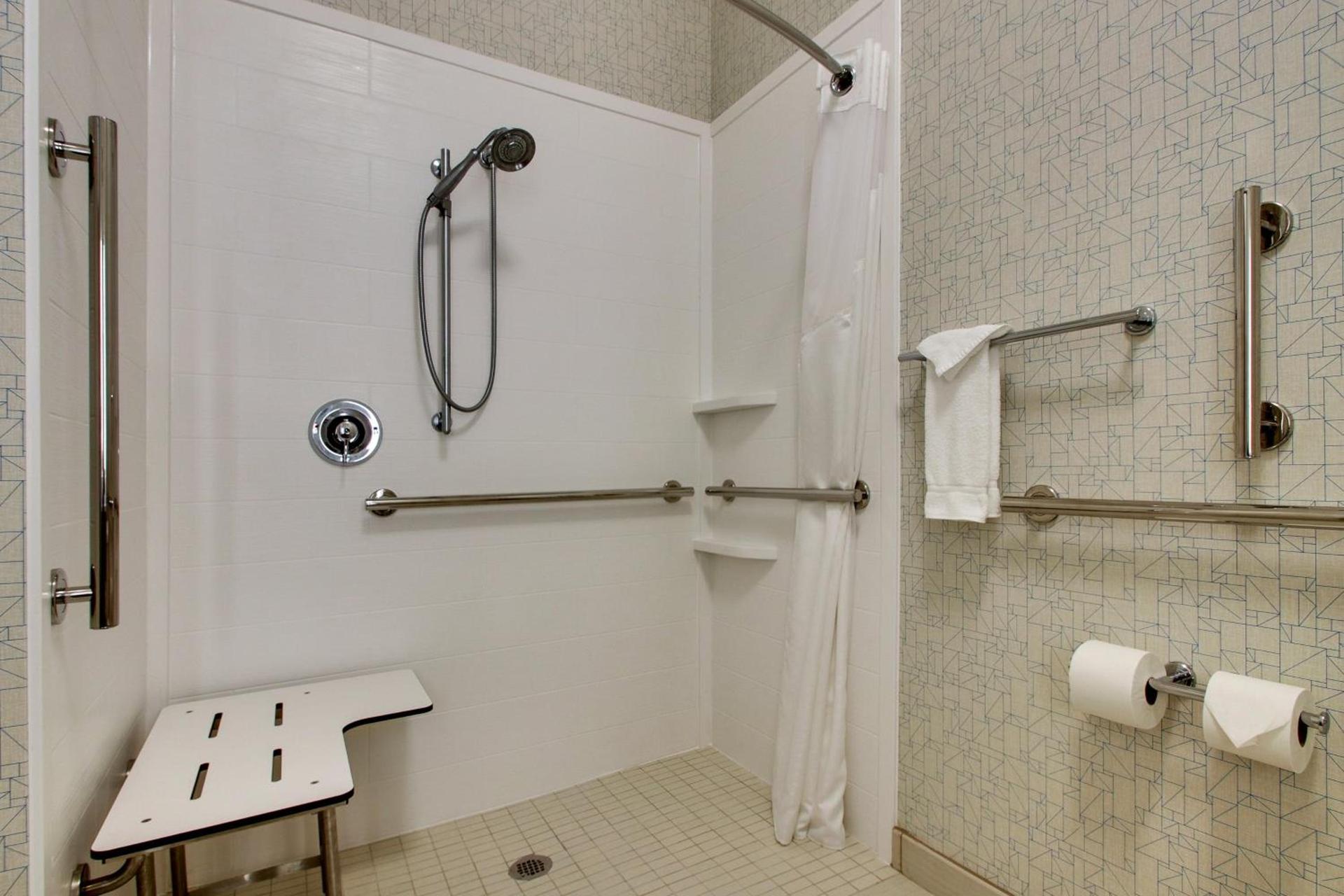 Holiday Inn Express Hotel & Suites Morris by IHG photo 31