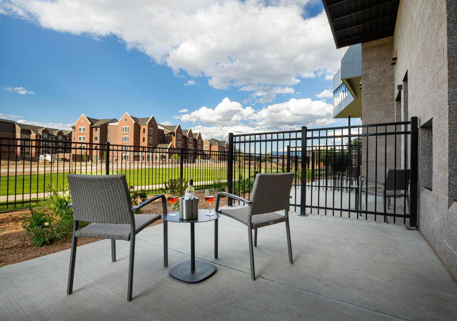 Hotel Maverick photo 40