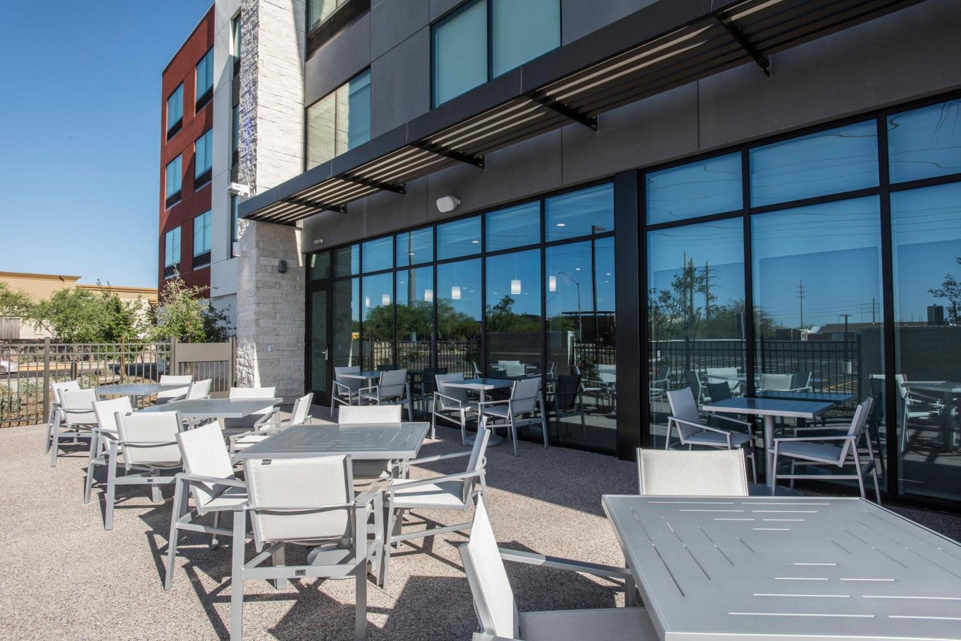 Holiday Inn Express & Suites - Phoenix North - Happy Valley by IHG photo 14
