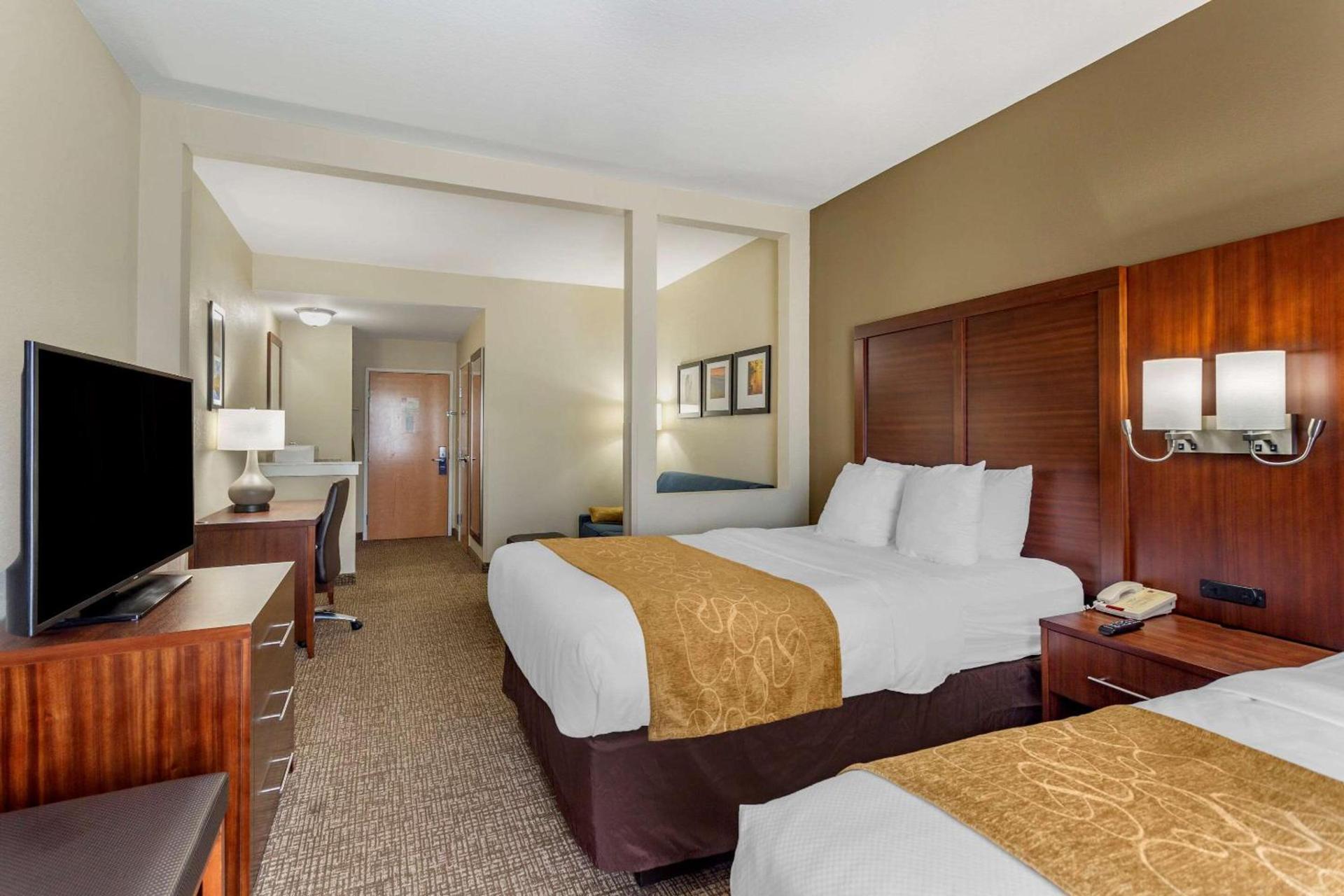Comfort Suites Goodlettsville Rivergate photo 9