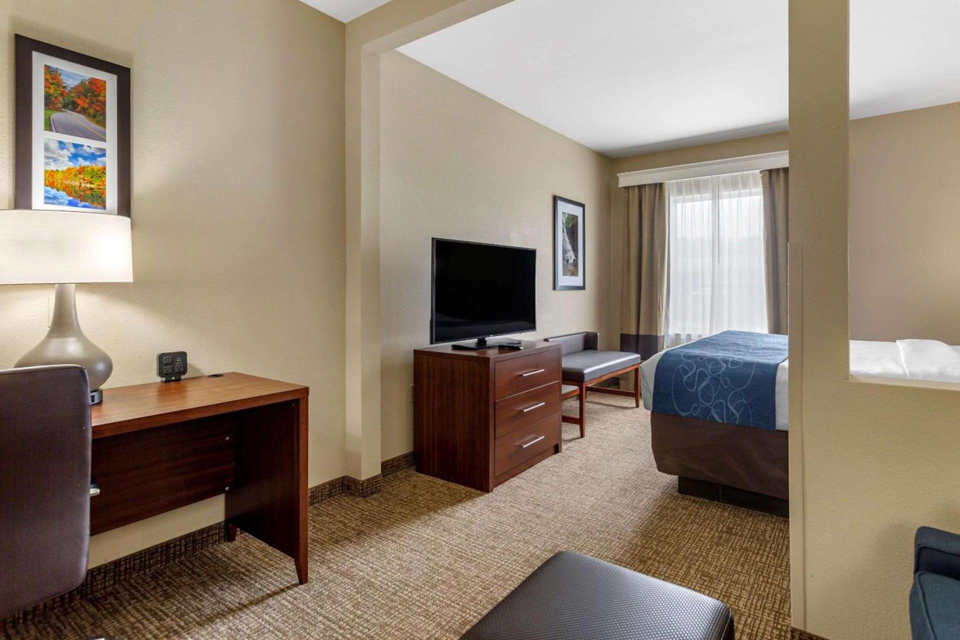 Comfort Suites Goodlettsville Rivergate photo 19