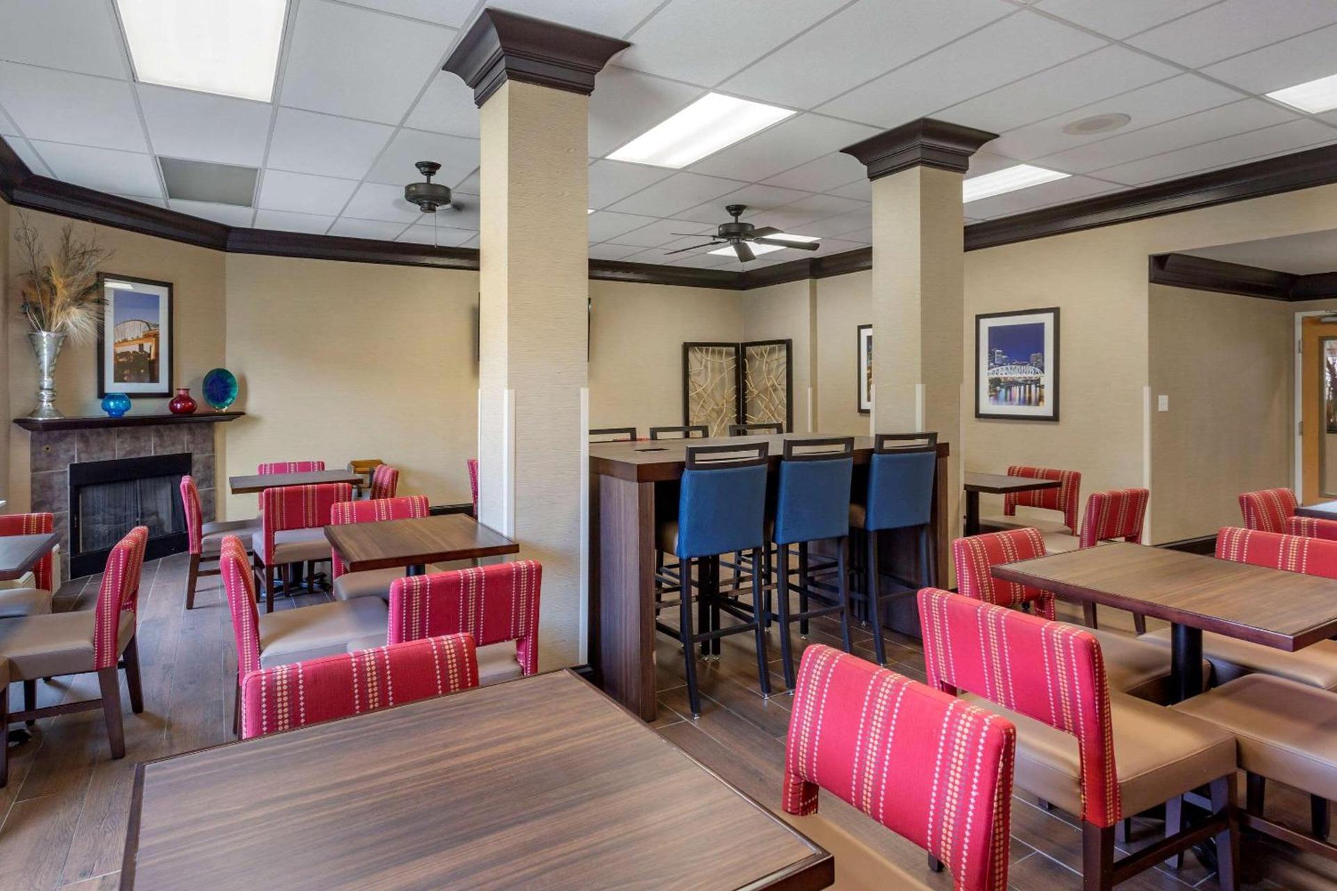 Comfort Suites Goodlettsville Rivergate photo 28